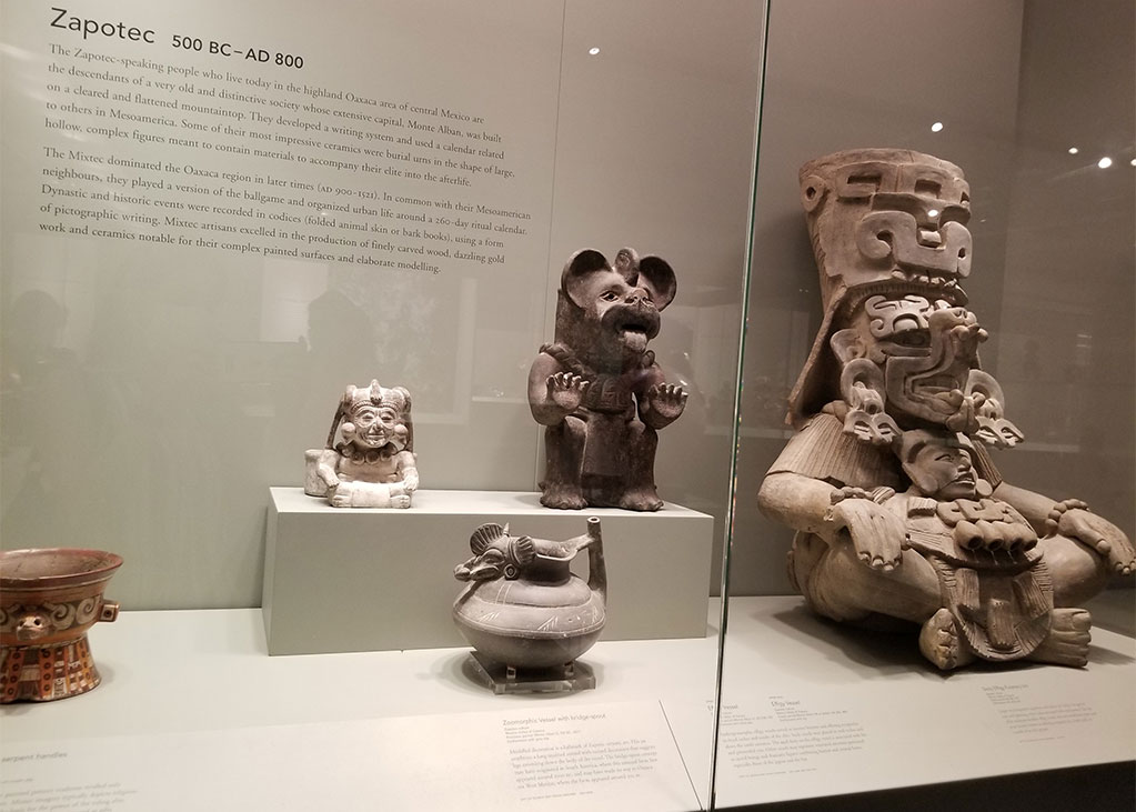 خانواده-تورنتو-موزه-گاردینر-انواع-اشیاء-زیبایی-سرامیکی-از-آمریکای-باستان-چین-ژاپن-اروپا-چیده-مایا