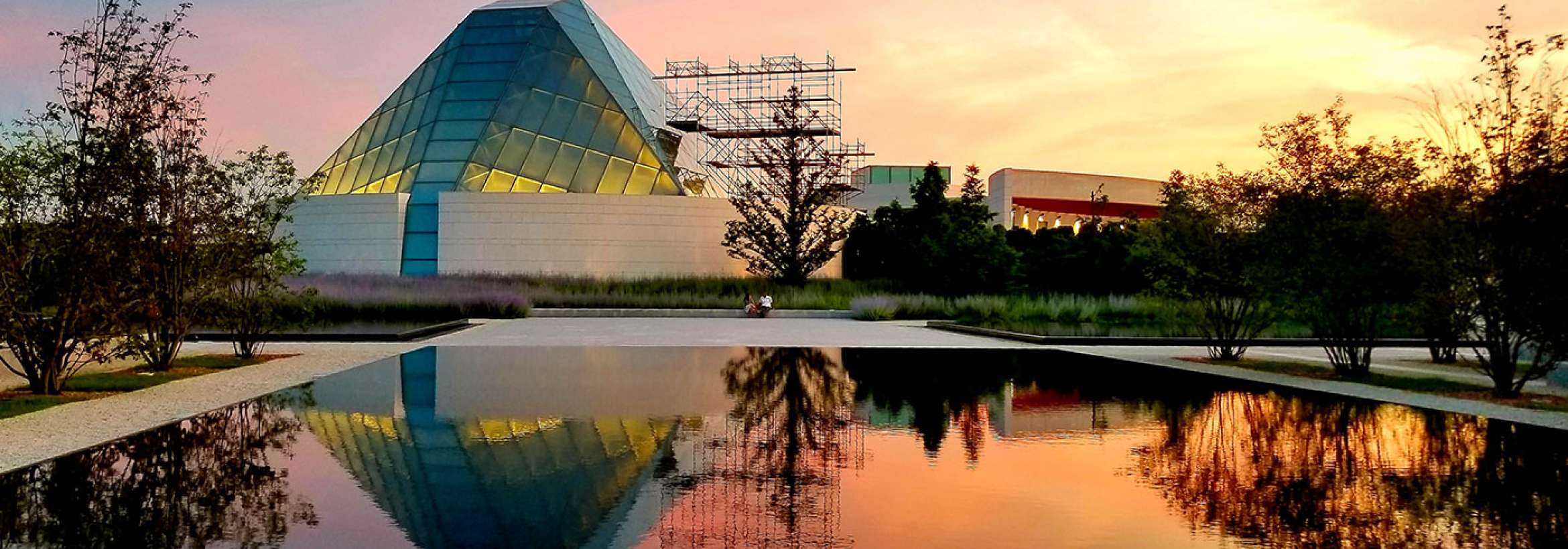 گرمای غروب عبادتگاه