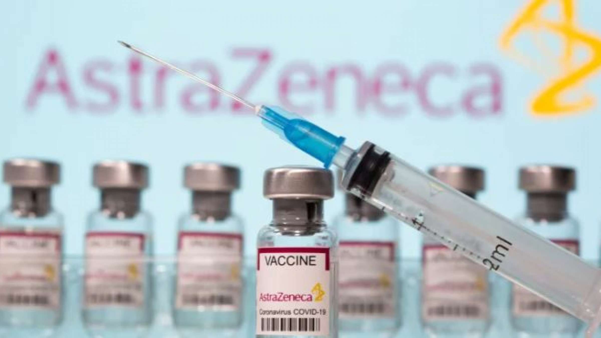 کانادا-بر-خلاف-اروپا-به-واکسن-آسترازنکا-اعتماد-دارد- توقف-استفاده-از-آسترازنکا-در- دانمارک-برای-بررسی-عوارض-آن