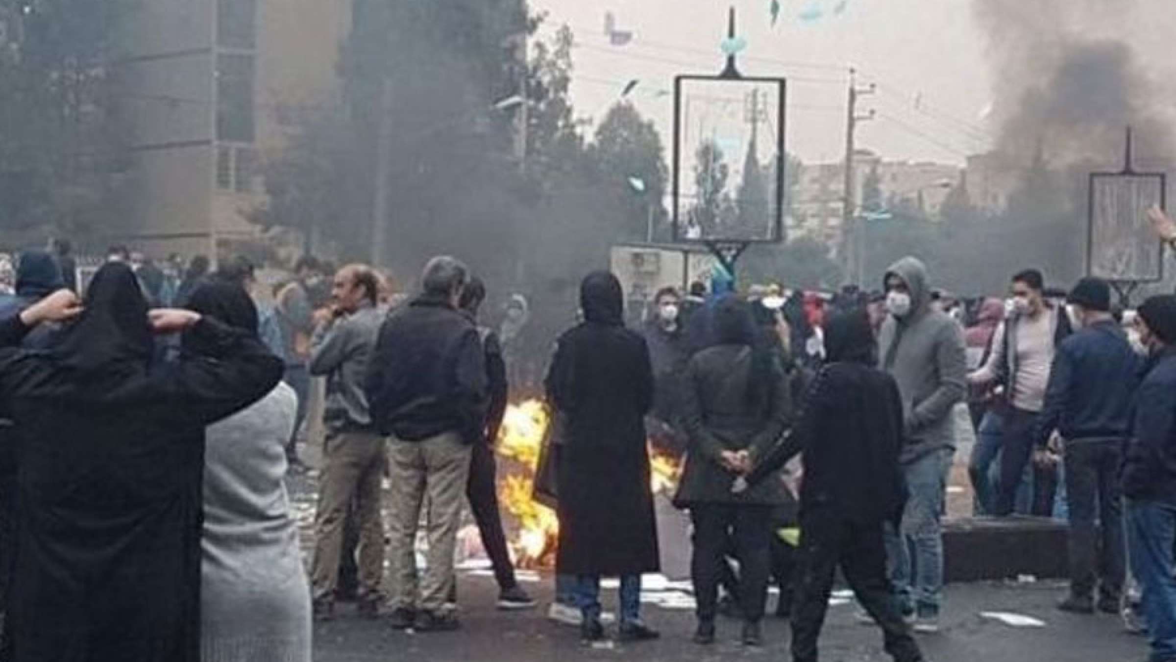 اخبار-ایران-کوتاه-و-کامل-افزایش-قیمت-بنزین-در-ایران اخبار-ایران-کوتاه-و-کامل-افزایش-قیمت-بنزین-در-ایران