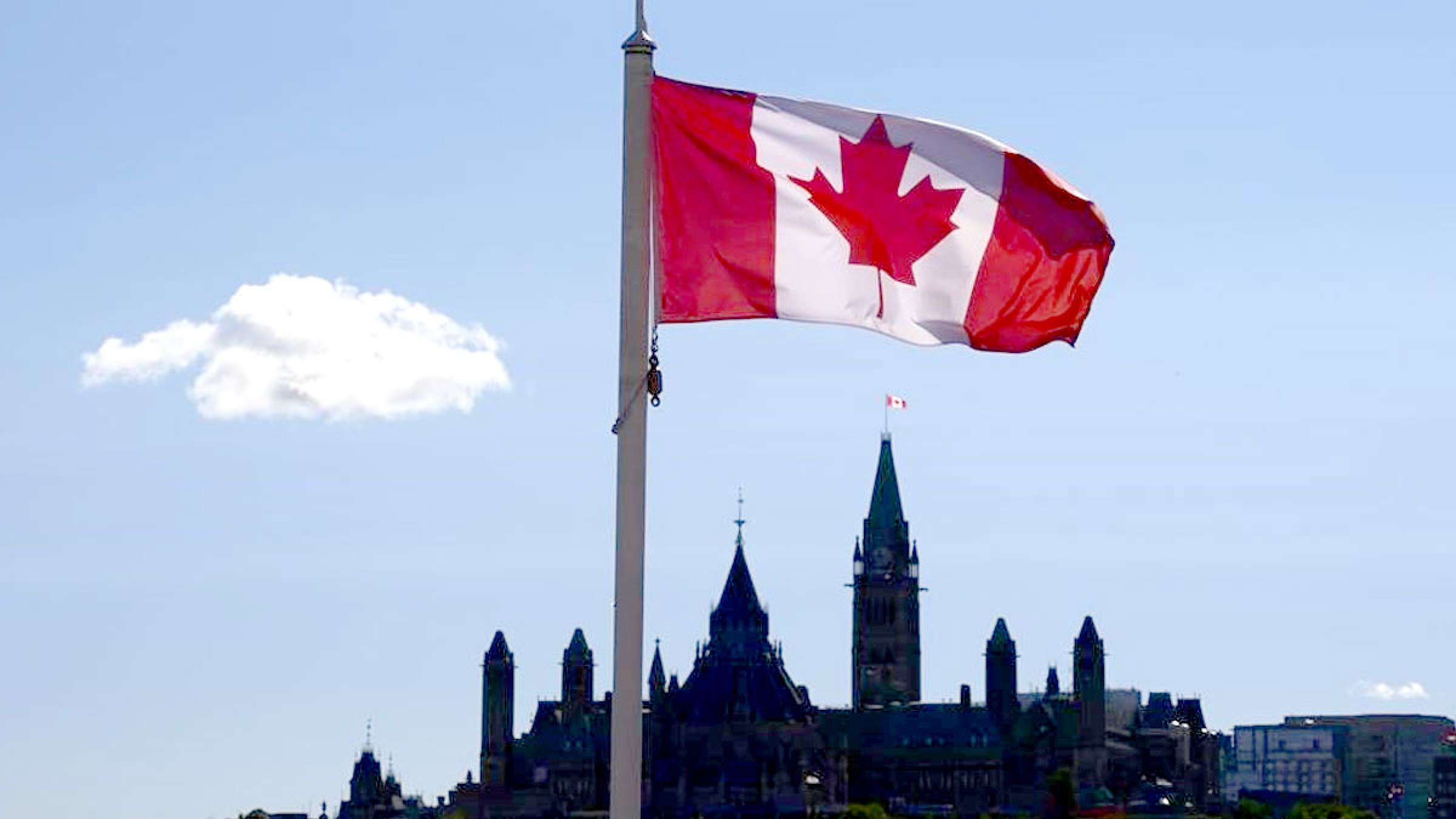 اخبار-مهاجرت-کرونا-بسیاری-از-تازه-مهاجران-به-کانادا-را-به-کشور-زادگاهشان-بازگردانده