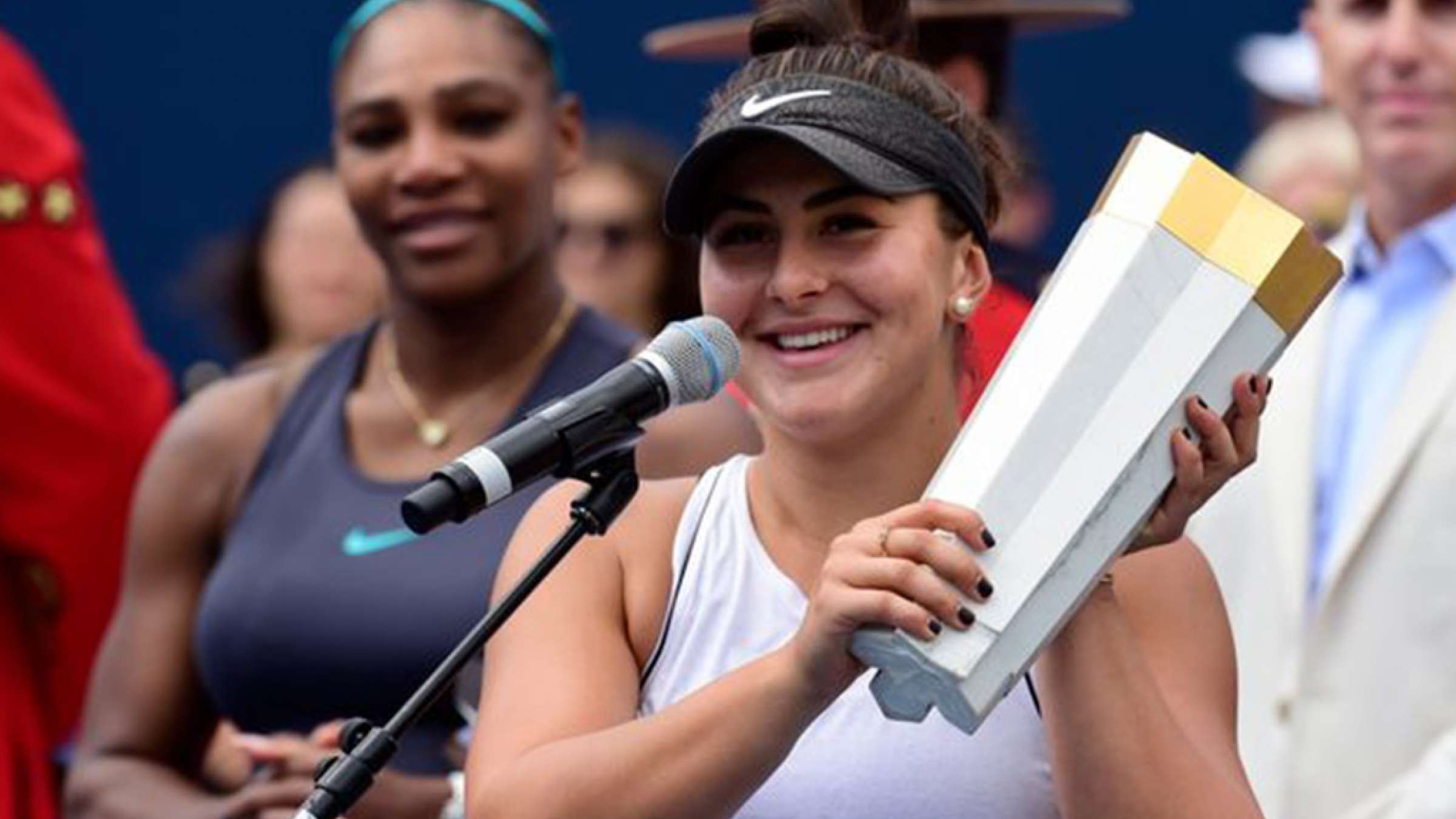 اخبار-کانادا-بیانکا-آندرسکو-تنیسور-کانادایی-قهرمان-راجرز-کاپ-زنان-شد