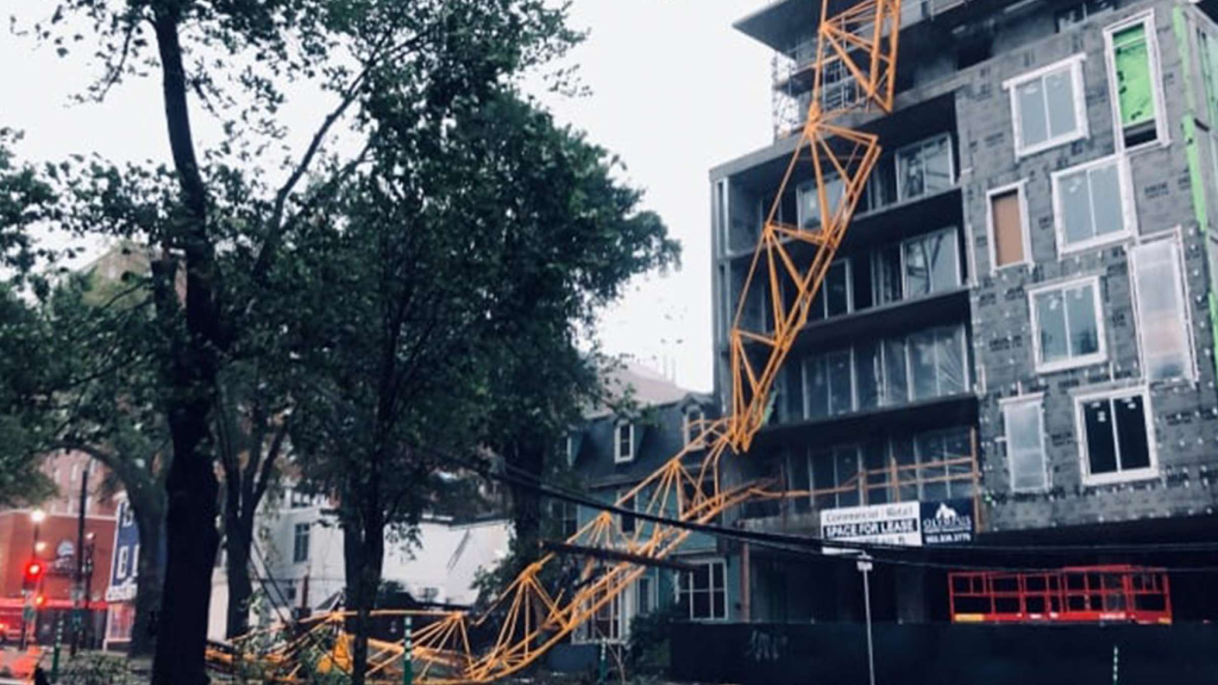 اخبار-کانادا-طوفان-دورین-به-کانادا-زد اخبار-کانادا-طوفان-دورین-به-کانادا-زد