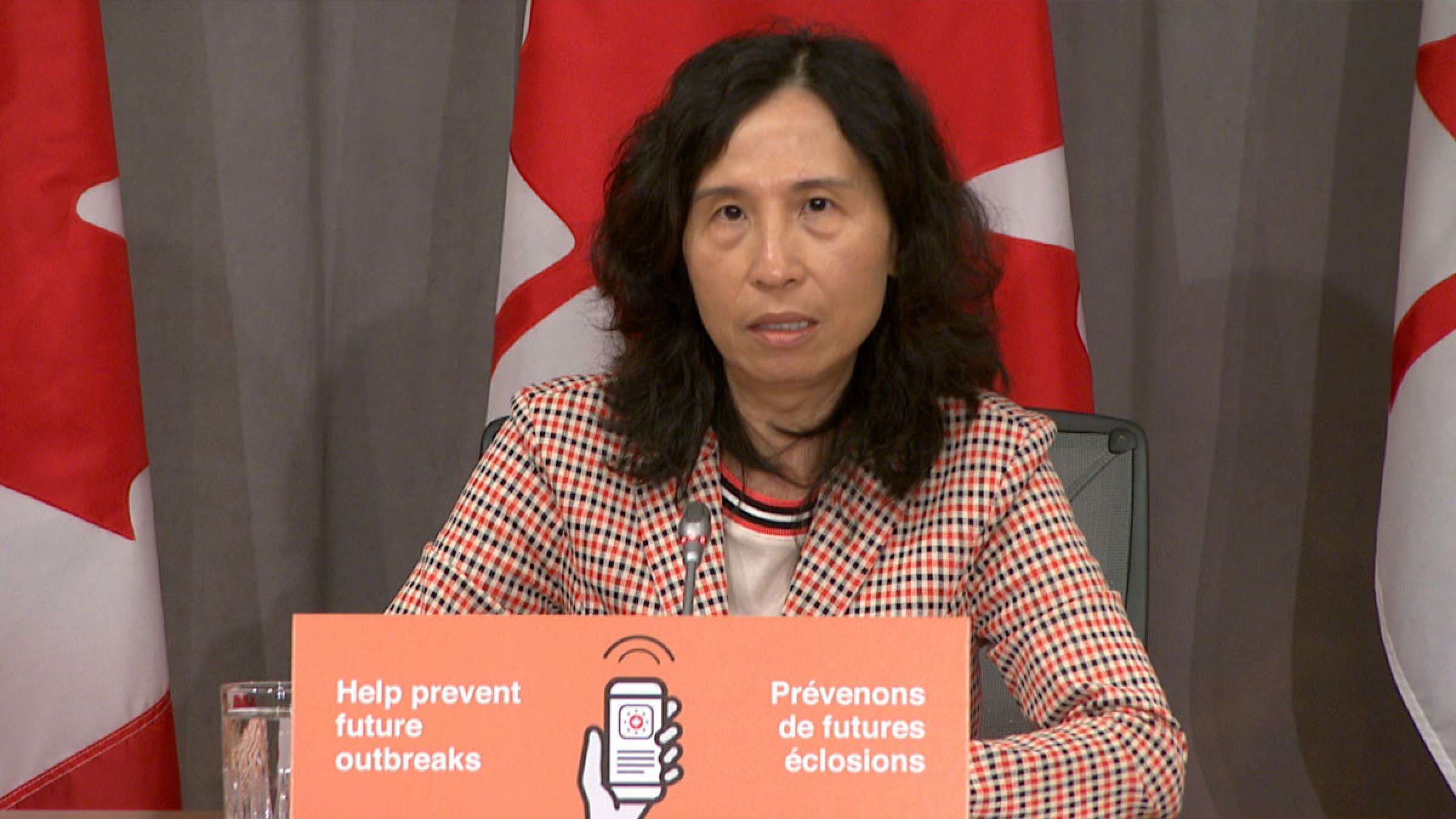 اخبار-کانادا-مدیر-ارشد-بهداشت-کانادا-ماسک-و-فاصله-اجتماعی-پس-از-واکسن-نیز-تا-۲-یا-۳-سال-آینده-با-ماست اخبار-کانادا-مدیر-ارشد-بهداشت-کانادا-ماسک-و-فاصله-اجتماعی-پس-از-واکسن-نیز-تا-۲-یا-۳-سال-آینده-با-ماست