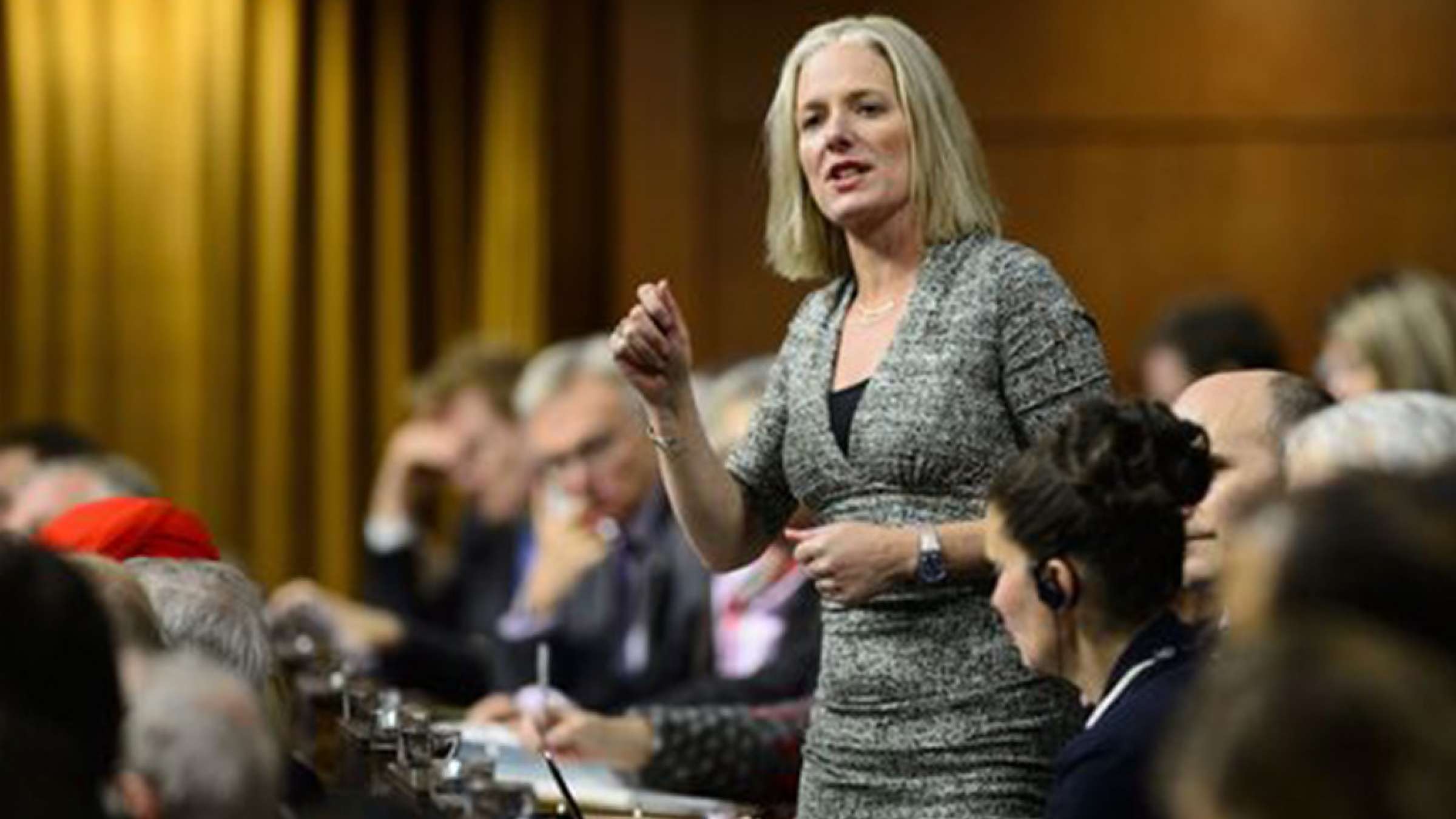 اخبار-کانادا-وزیر-محیط-زیست-کانادا-تهدید-به-مرگ-شد