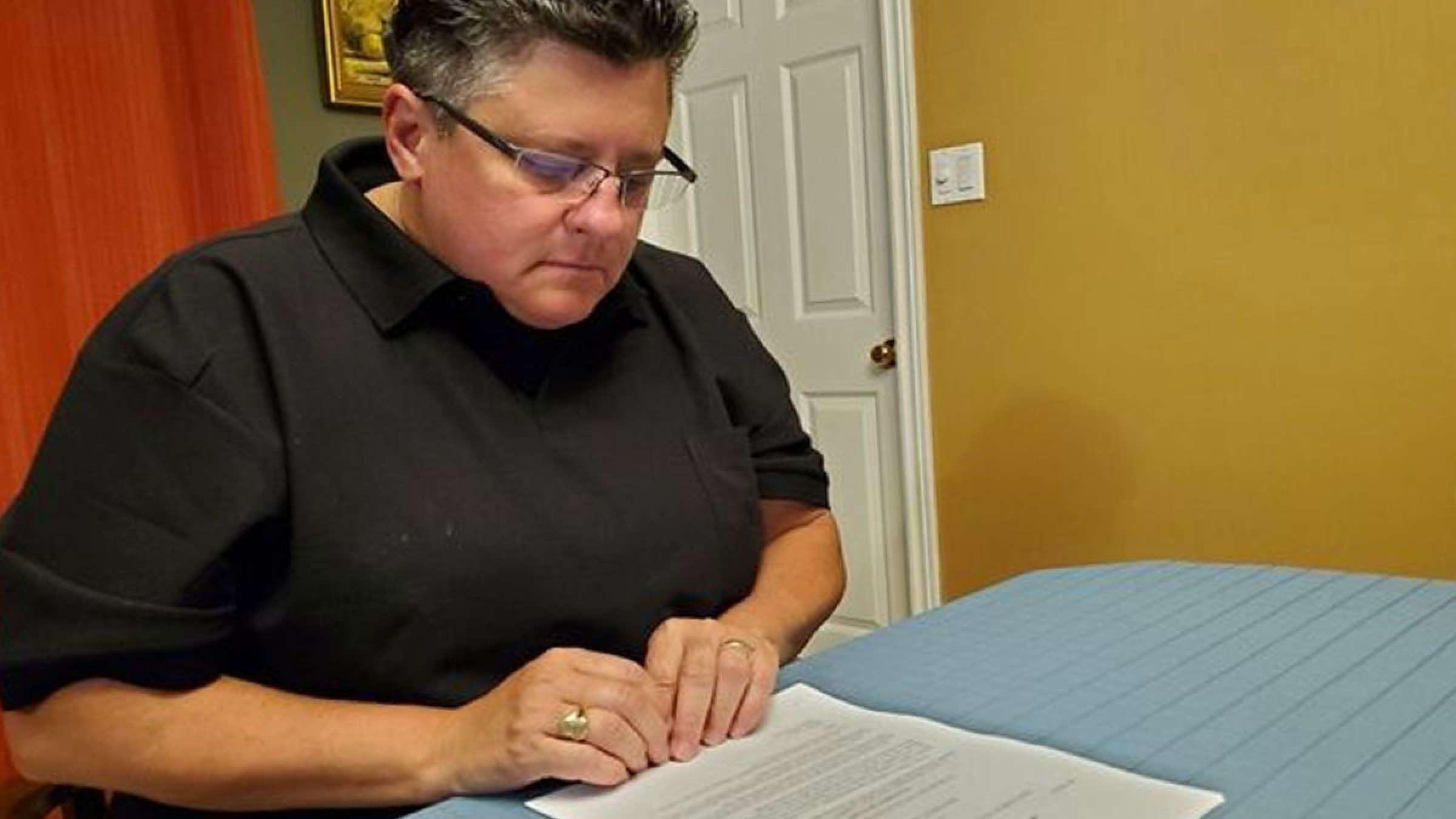 اخبار-کانادا-کانادایی-ها-اداره-مالیات-را-سو-می-کنند