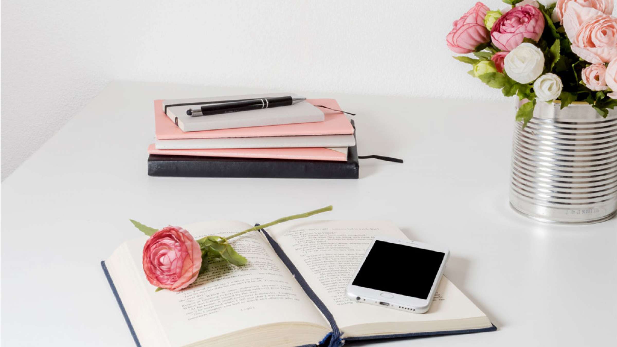 املاک-انواری-زندگی-در-فضای-حقیقی