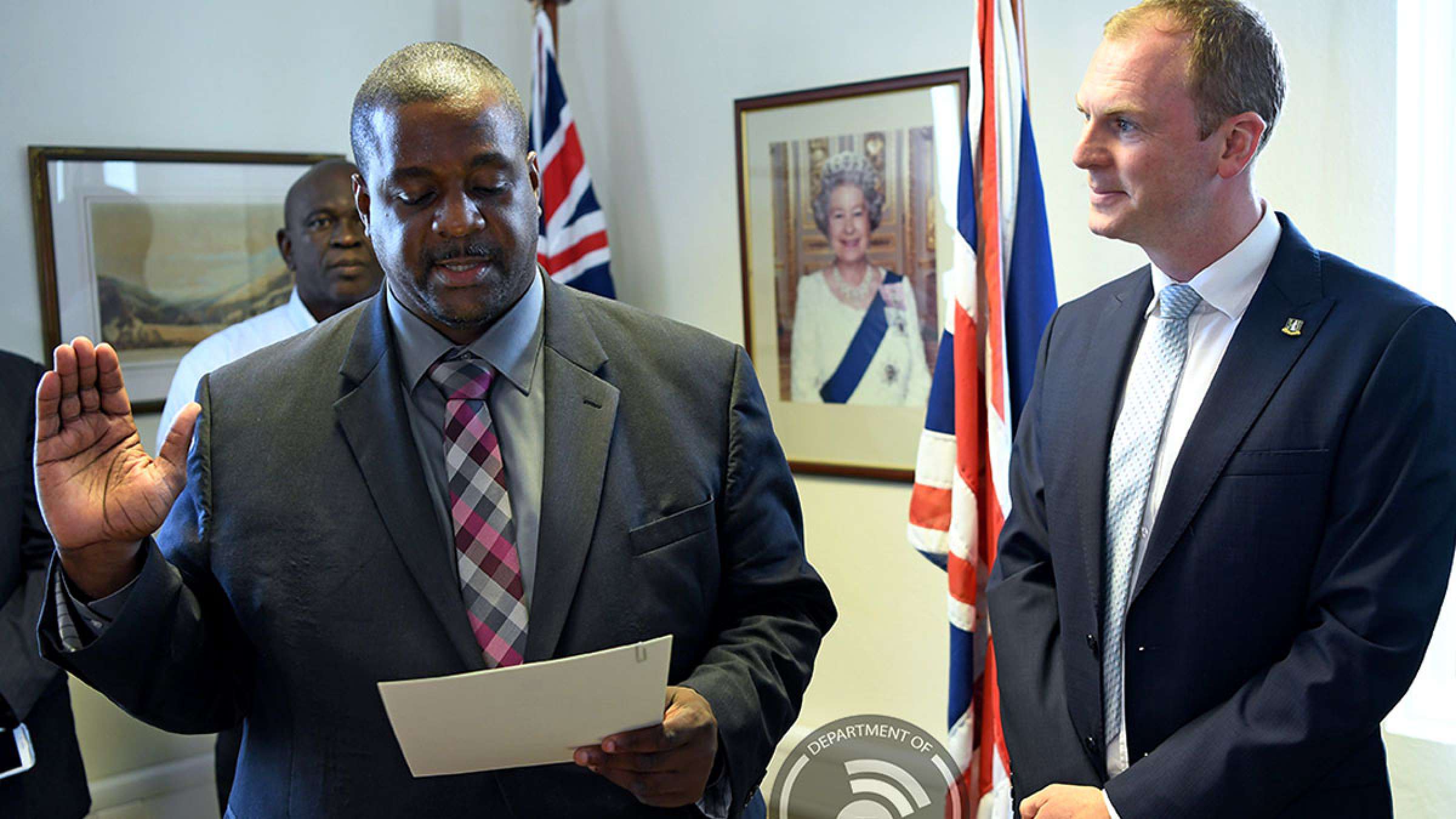 خبر-آمریکا-نخست-وزیر-جزایر-ویرجین-بریتانیای-کبیر-اتهام-قاچاق-مواد-مخدر-میامی-آمریکا-دستگیر