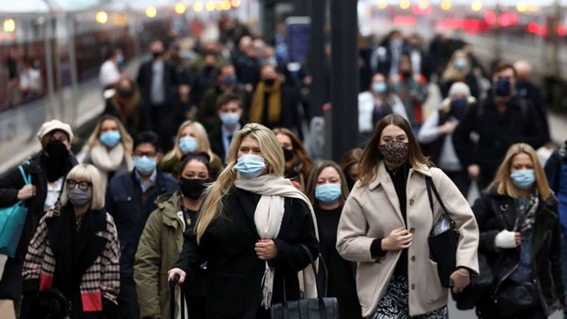 خبر-کانادا-اعلان-رسمی-تغییر-سیاست-برخورد-کانادا-با-کرونا-بازگشایی-و-زندگی-با-کرونا