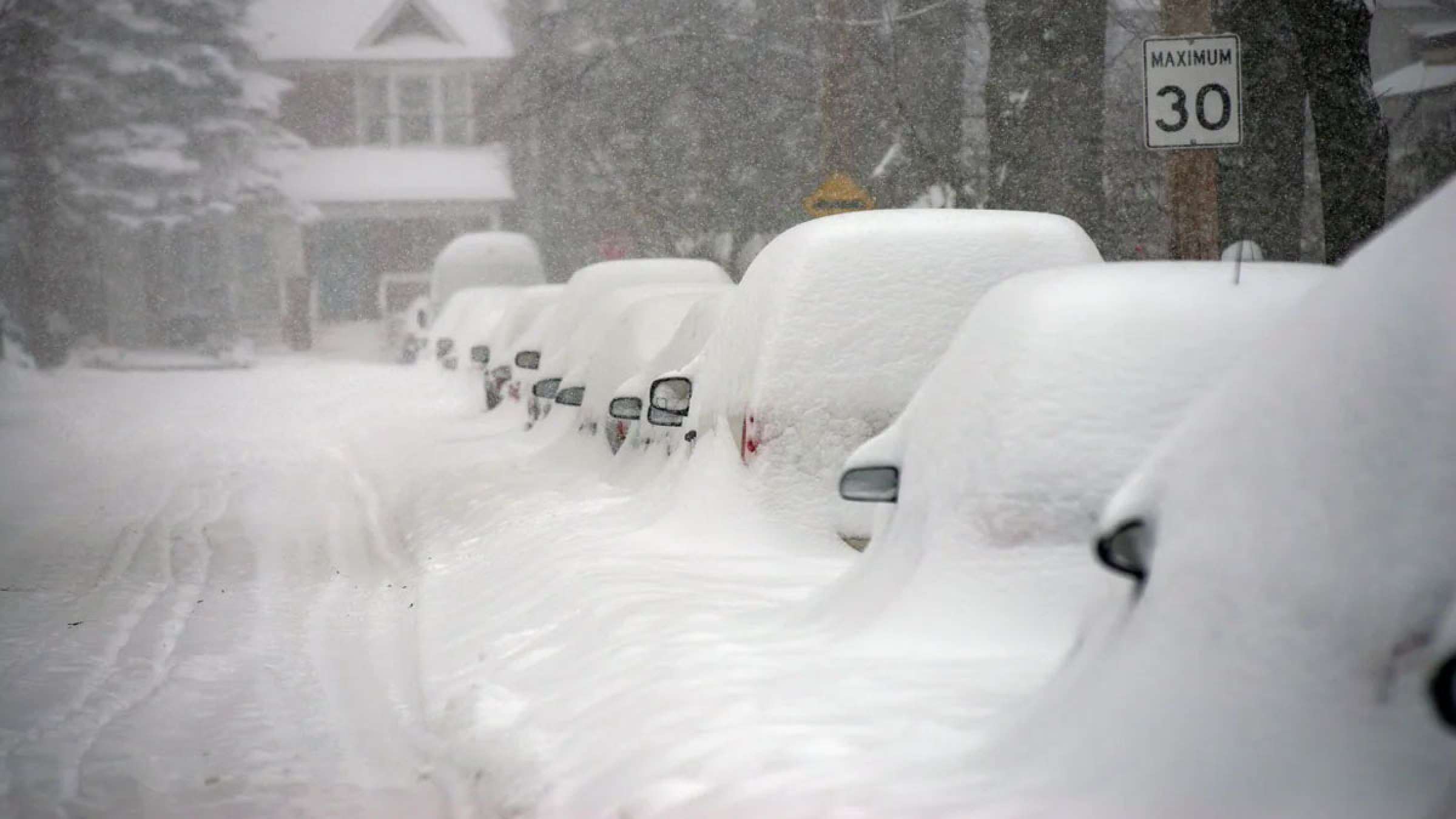 خبر-کانادا-افتضاح-برف-انتاریو-کبک-پُست-مدارس-بزرگراه-بسته-برف-فردا-شب-۳۵-درجه-جمعه