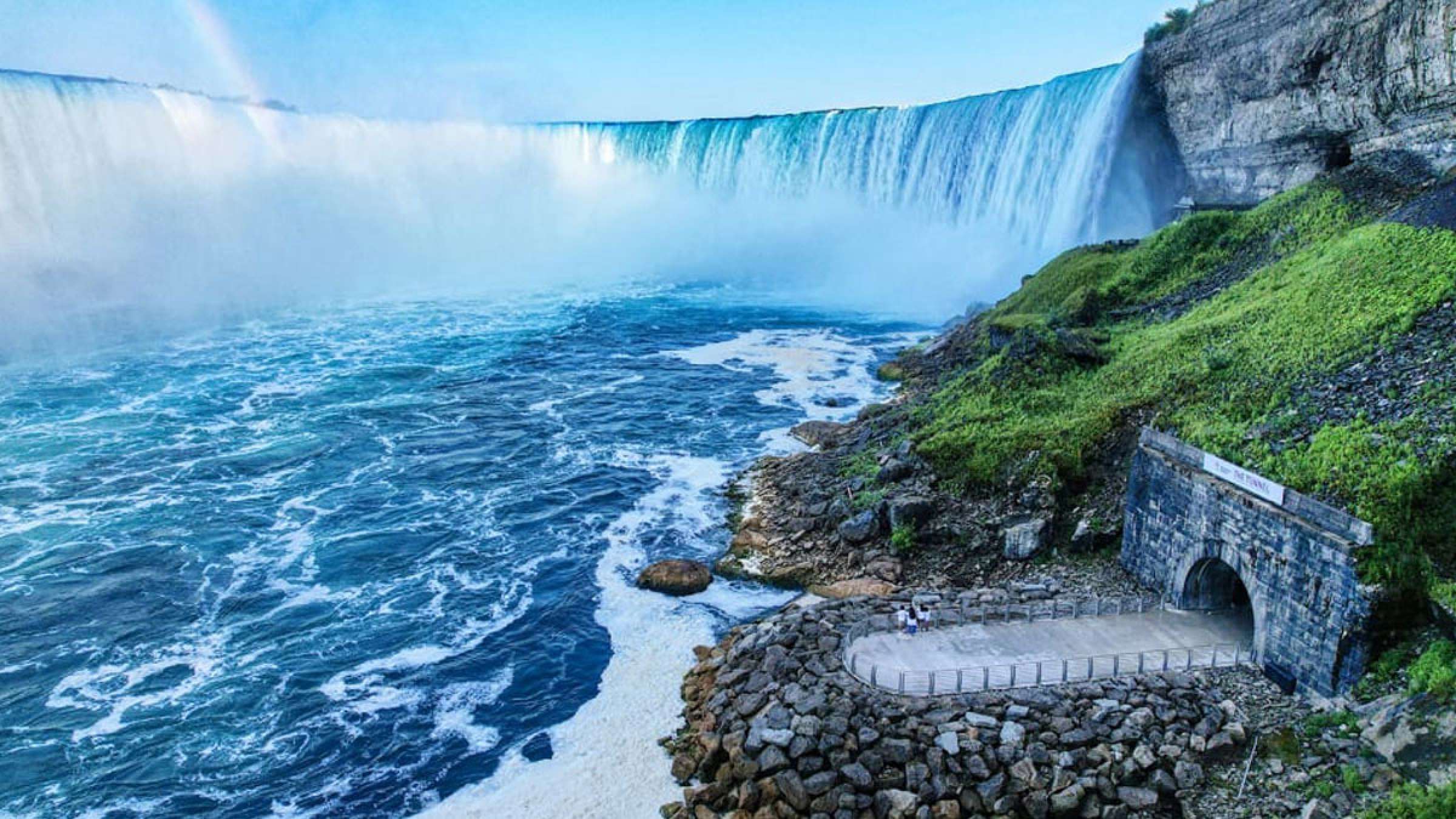 خبر-کانادا-امروز-یک-تونل-عظیم-با-دید-عالی-زیر-آبشار-نیاگارا-افتتاح-دیدن