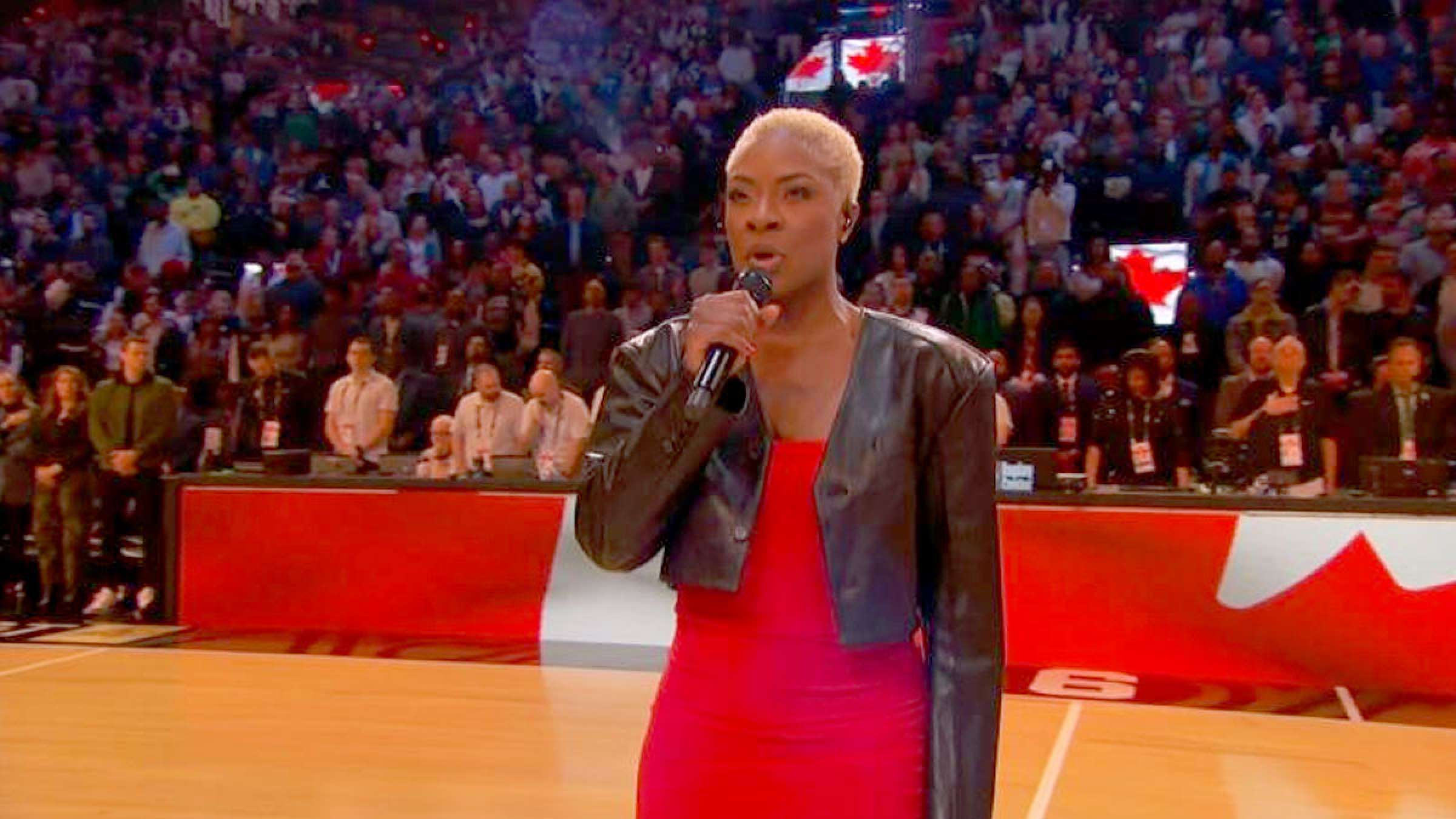 خبر-کانادا-جولی-بلک-خواننده-کانادایی-تغییر-یک-کلمه-سرود-ملی-اُ-کانادا-بازی-ستارگان-بسکتبال-جنجال خبر-کانادا-جولی-بلک-خواننده-کانادایی-تغییر-یک-کلمه-سرود-ملی-اُ-کانادا-بازی-ستارگان-بسکتبال-جنجال