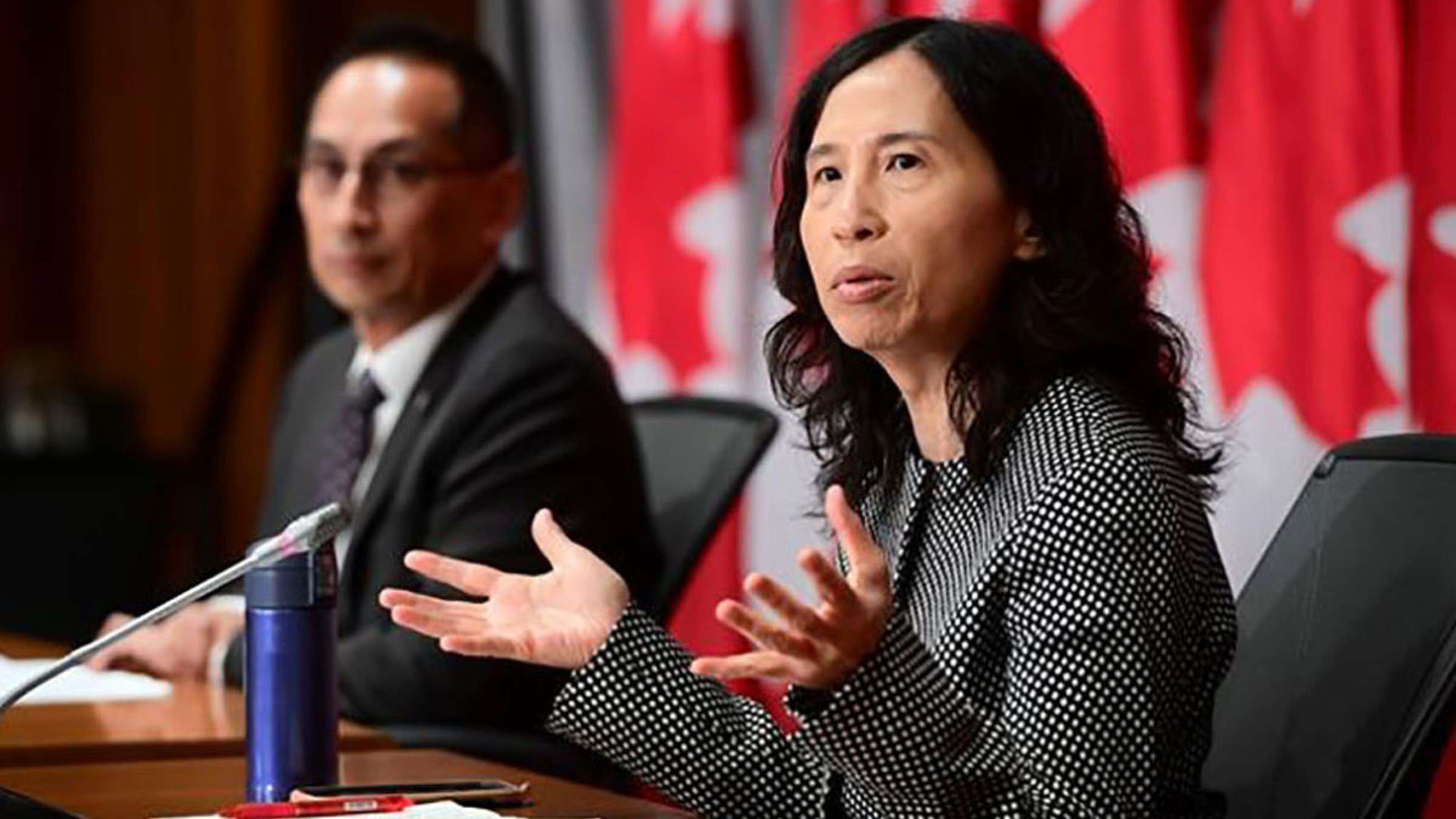 خبر-کانادا-دکتر-تام-کانادا-احتمالا-اوج-شیوع-اومیکرون-را-پشت-سر-گذاشته-است خبر-کانادا-دکتر-تام-کانادا-احتمالا-اوج-شیوع-اومیکرون-را-پشت-سر-گذاشته-است