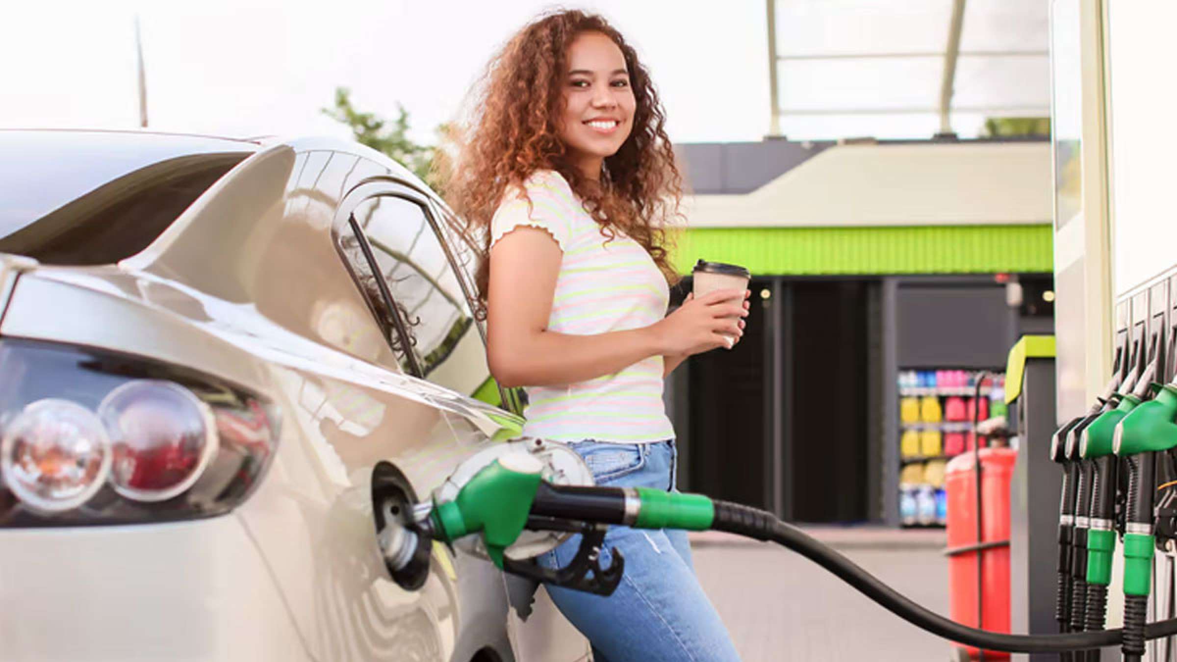 خبر-کانادا-چرا-قیمت-بنزین-امروز-افت-هوا-پیک-نیک-آخر-هفته-چگونه