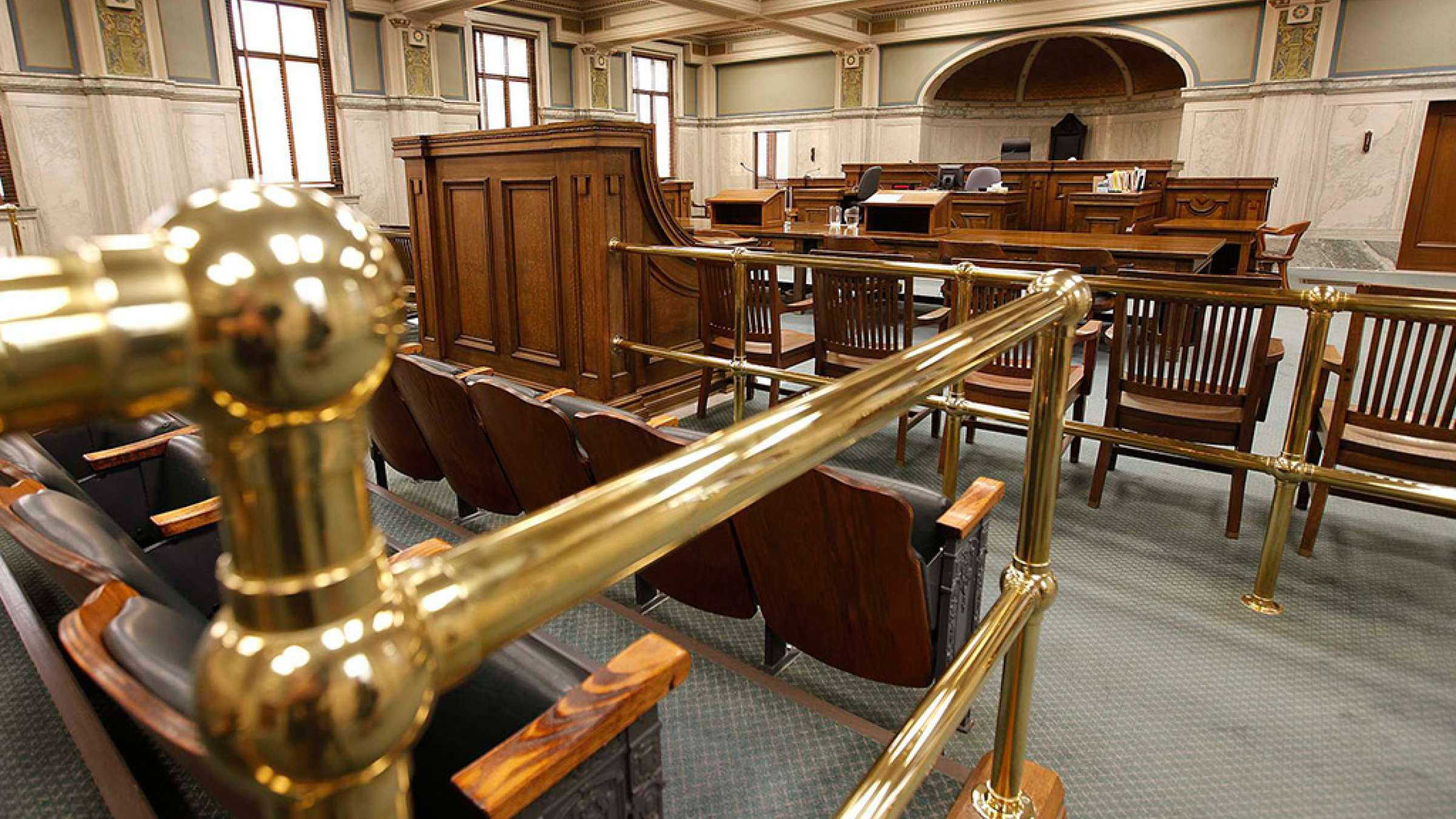 دزد-خانه‌اش-را-کُشت-و-زندانی-شد-کانادا-اخبار