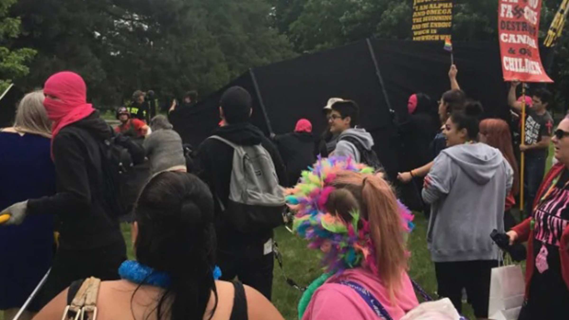 دعوا-در-جشنواره-همجنسگرایان-تورنتو-اخبار دعوا-در-جشنواره-همجنسگرایان-تورنتو-اخبار