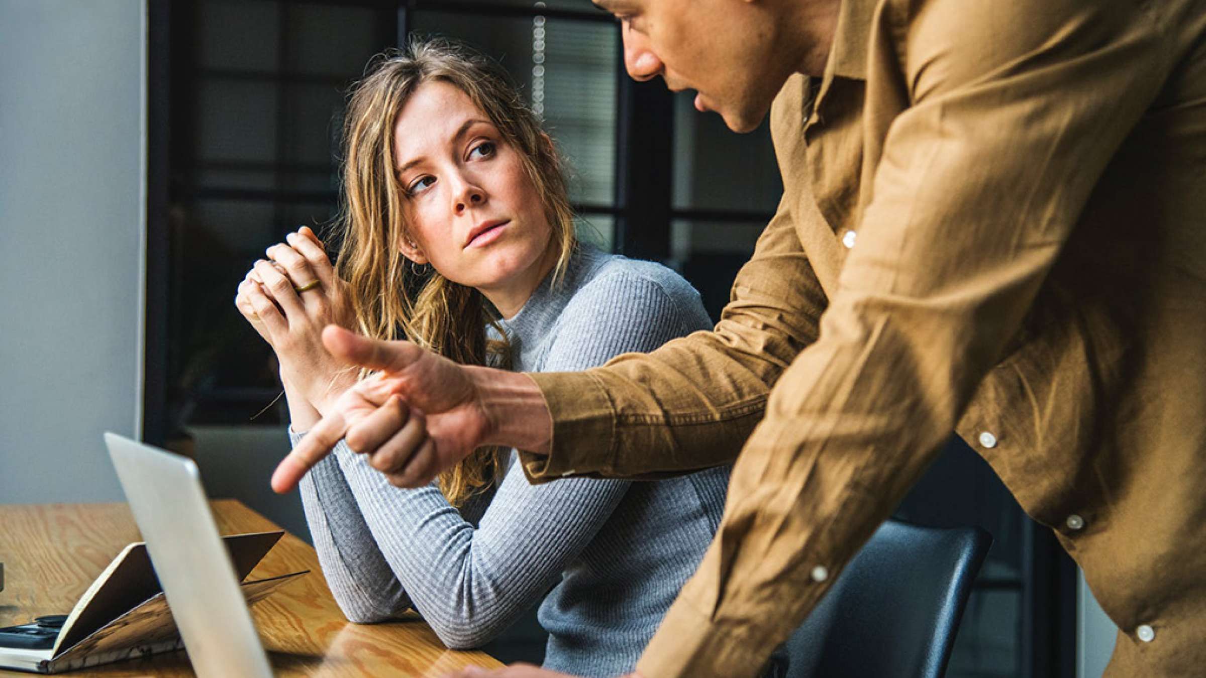 روانشناسی-نیک‌خواه-محرک‌های-اضطراب-و-استرس