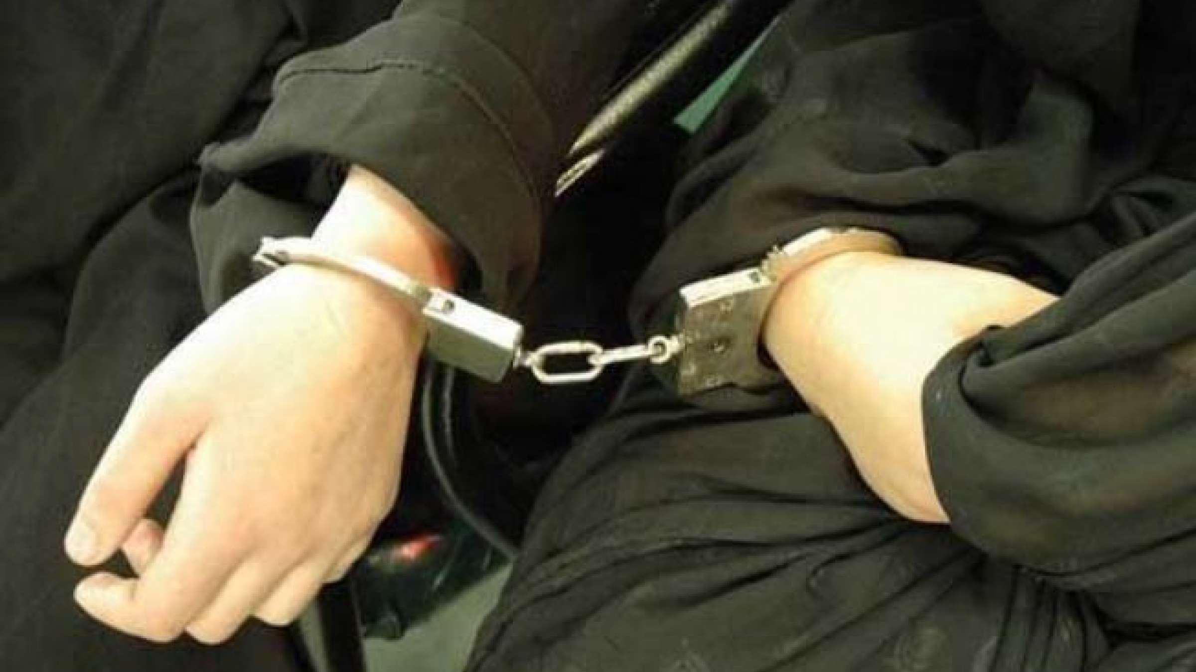 رویای-مهاجرت-به-کانادا-زن-شوهردار-را-به-سارق-خانه-پدر-شوهرش-کرد-همدست-این-خانم-خوش-خیال-رحم-نکرد