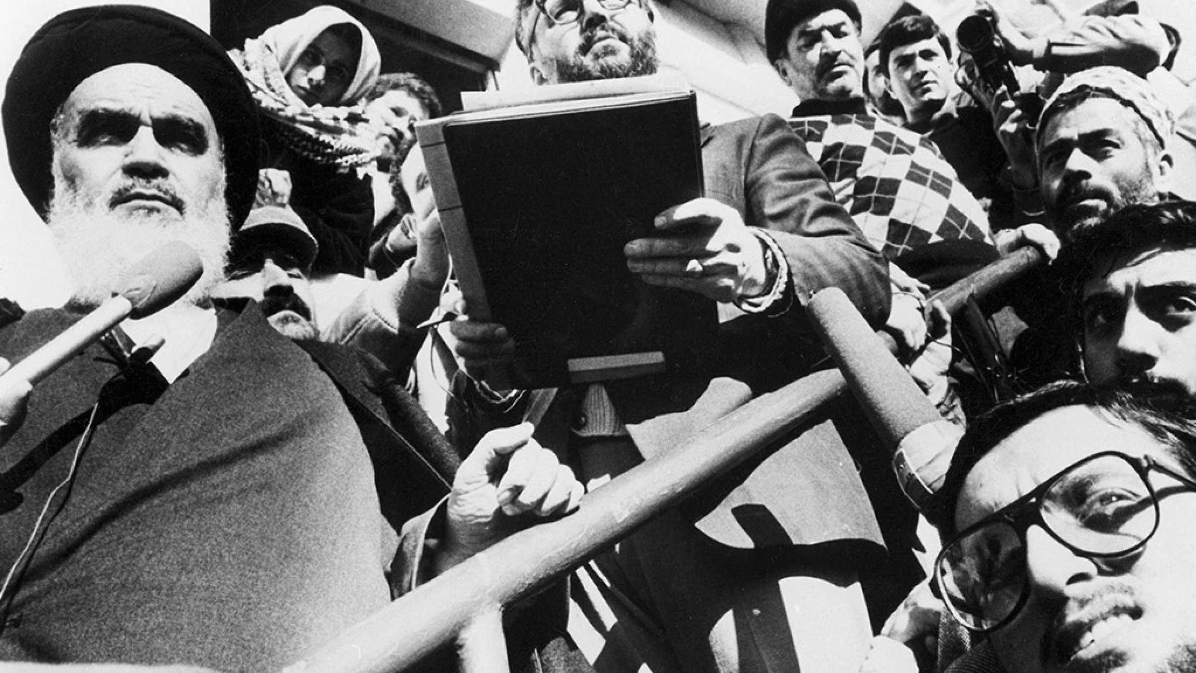 5-عمومی-ضیائیان-تغییر-بزرگ-35-نفتُ-کی-بُرد-آمریکا-گازُ-کی-بُرد-شوروی