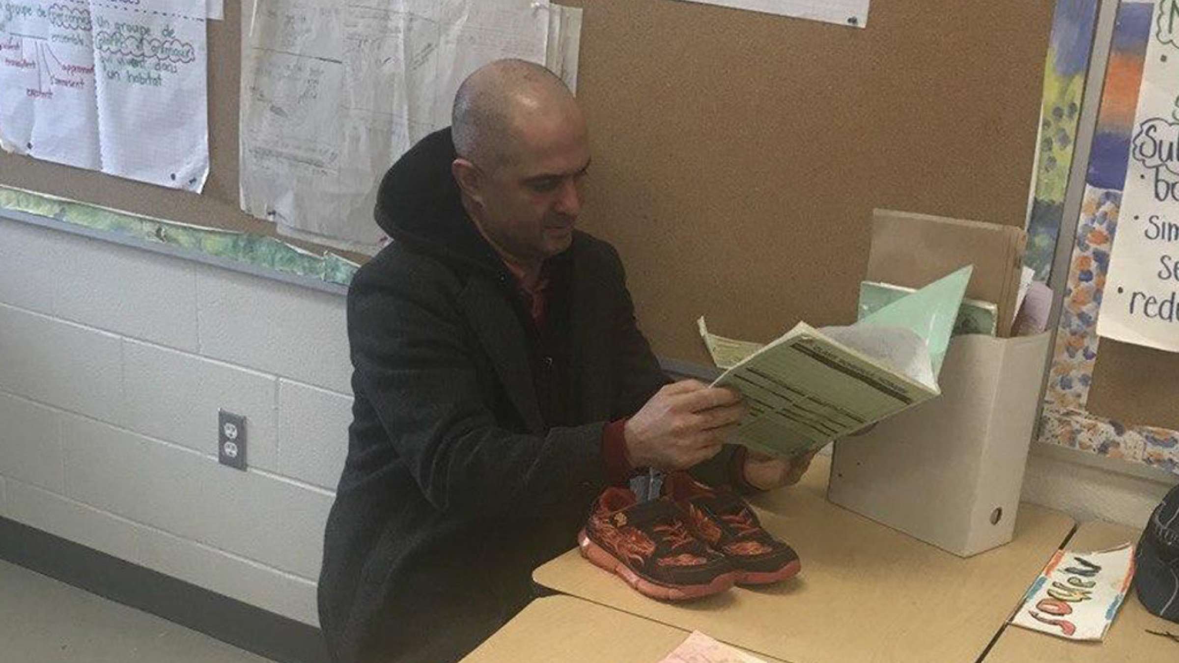 مصاحبه-با-شما-حلقه-شکیبا-را-از-دستش-دزدیدند-کوتاه-نمی-آیم-مدرسه-راستین