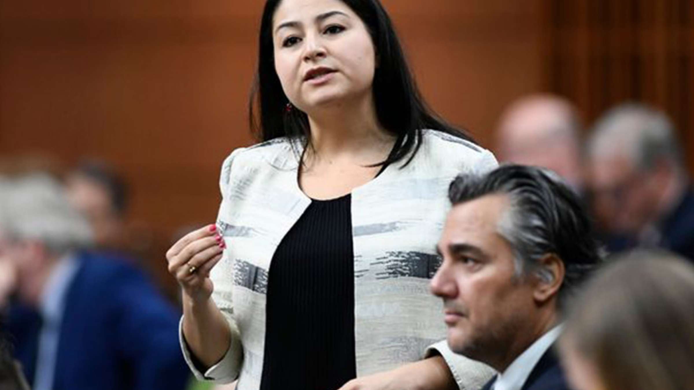 میلیون-دلار-برای-بزرگداشت-زنان-و-دختران-بومی-گم-یا-کشته-شده-کانادا-اخبار