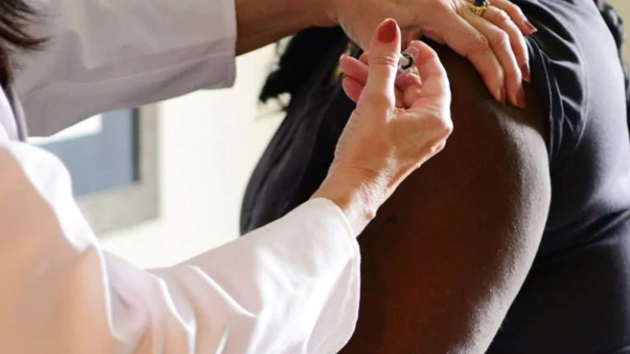 یک-خبر-بد-شاید-کرونا-به-سادگی-دم-به-تله-واکسن-ندهد-موارد-ابتلا-دوباره-کرونا ایده-کشف-واکسن- را-به-چالش-کشیده-است 