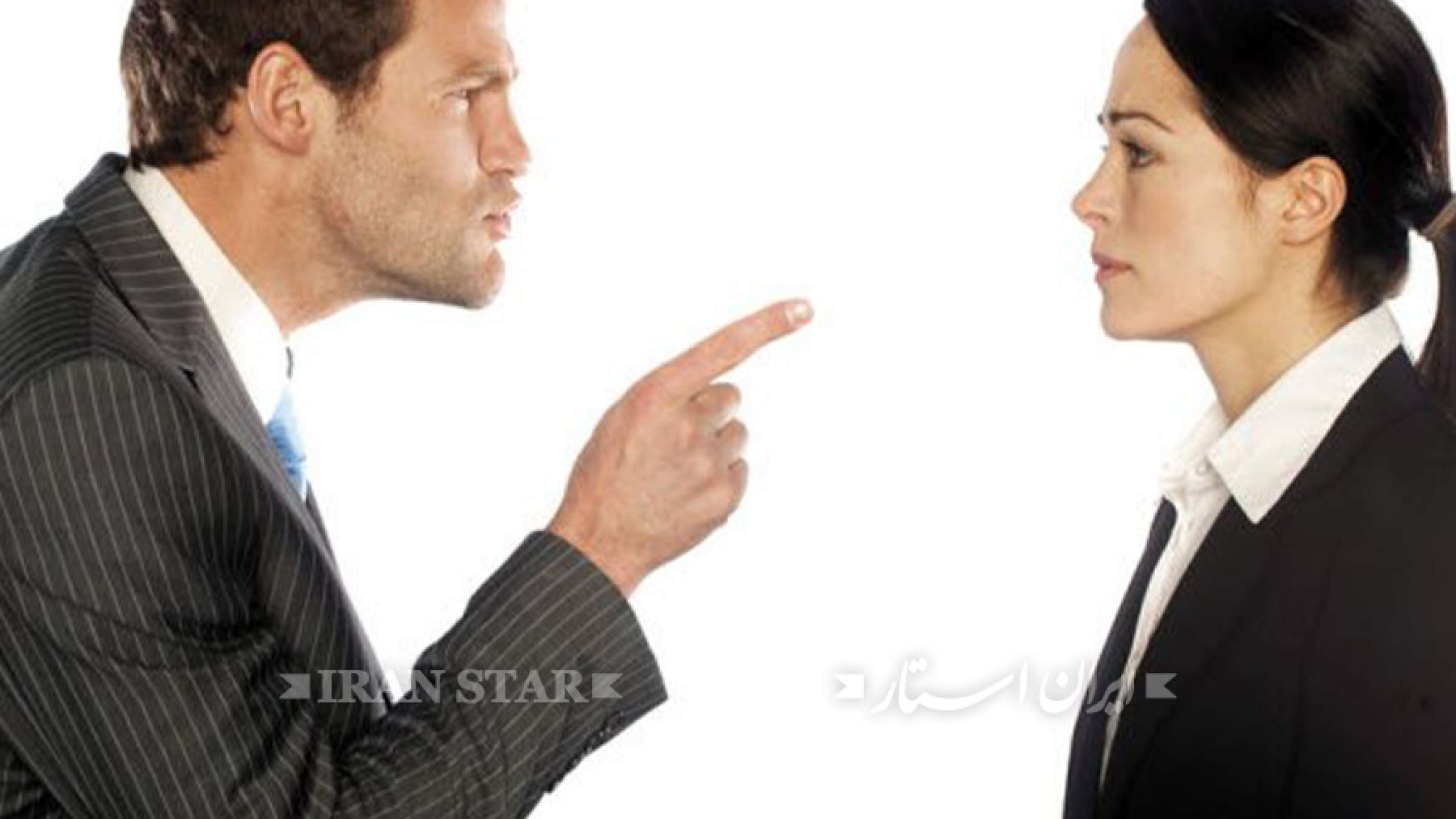 enteghamjoo-khodash-azar-moibinad