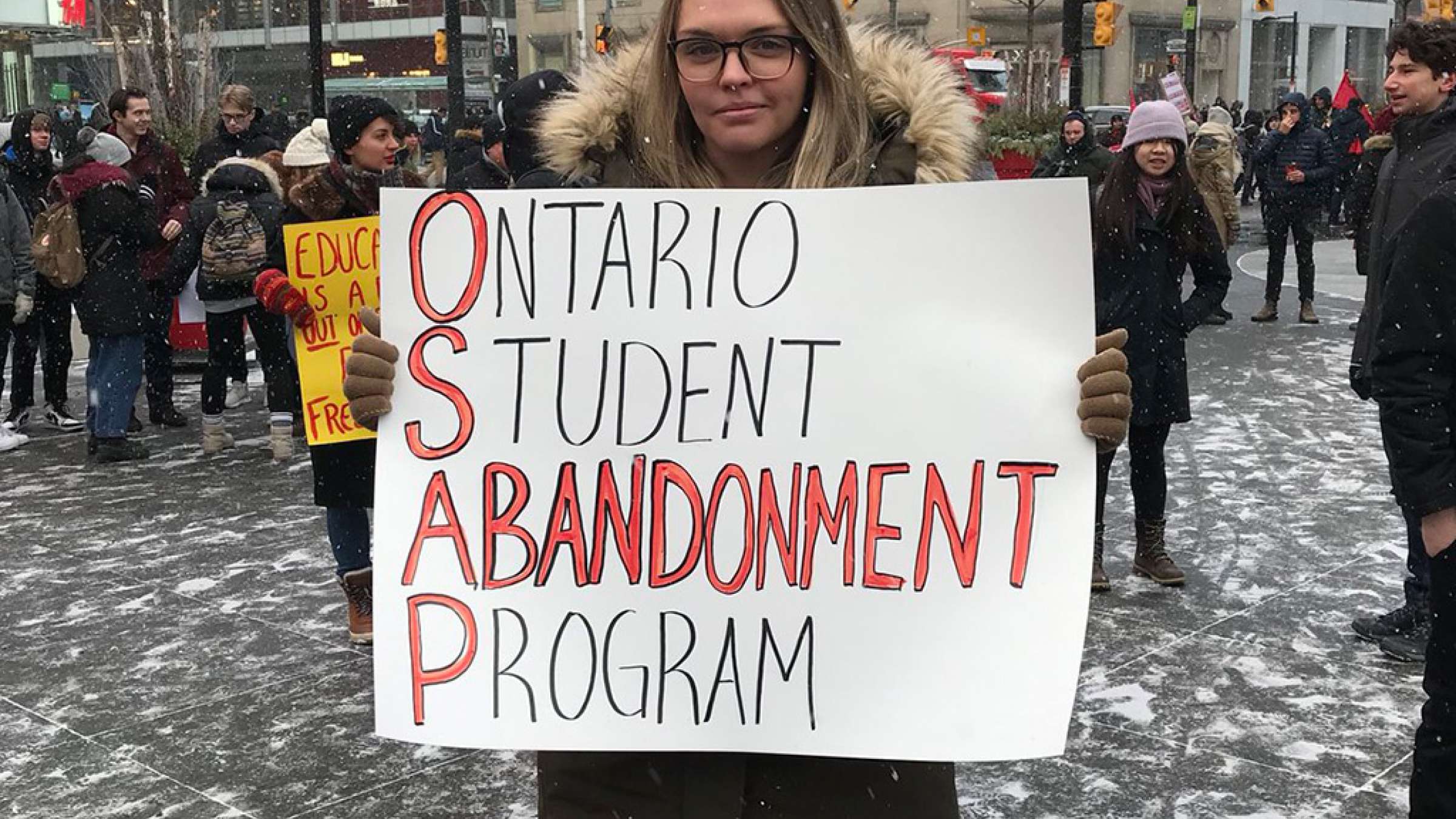 news-40-daneshjoyan-no-debt