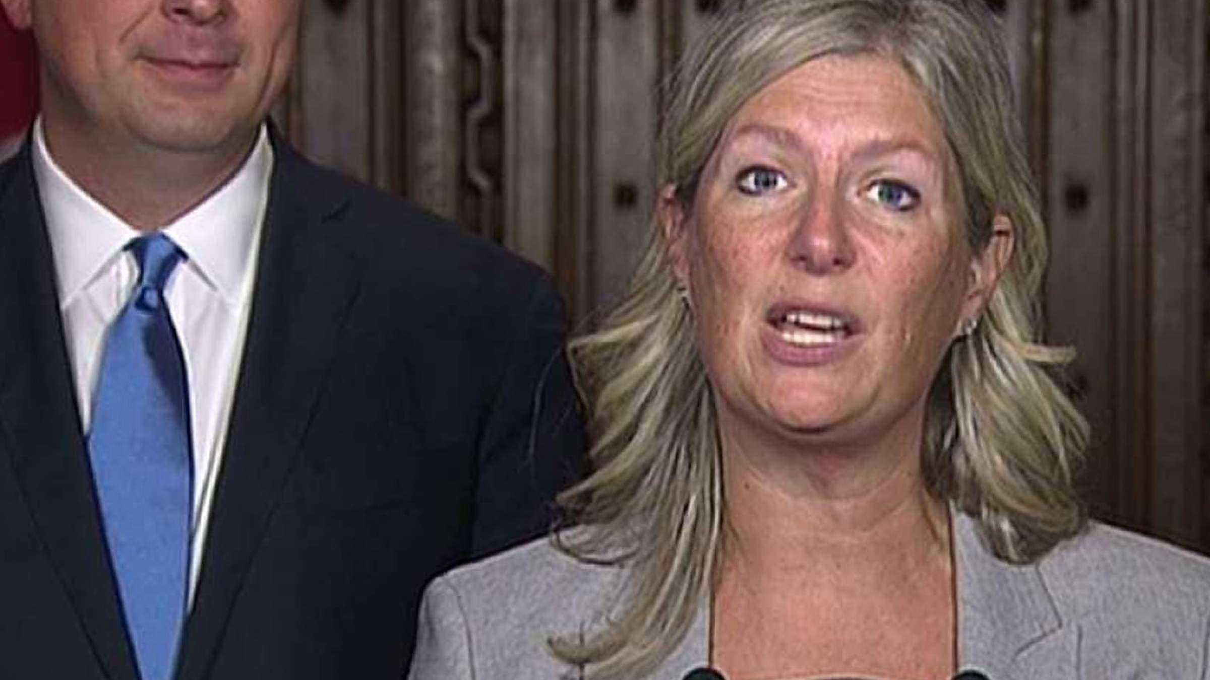 news-leona-tagheer-hezb news-leona-tagheer-hezb