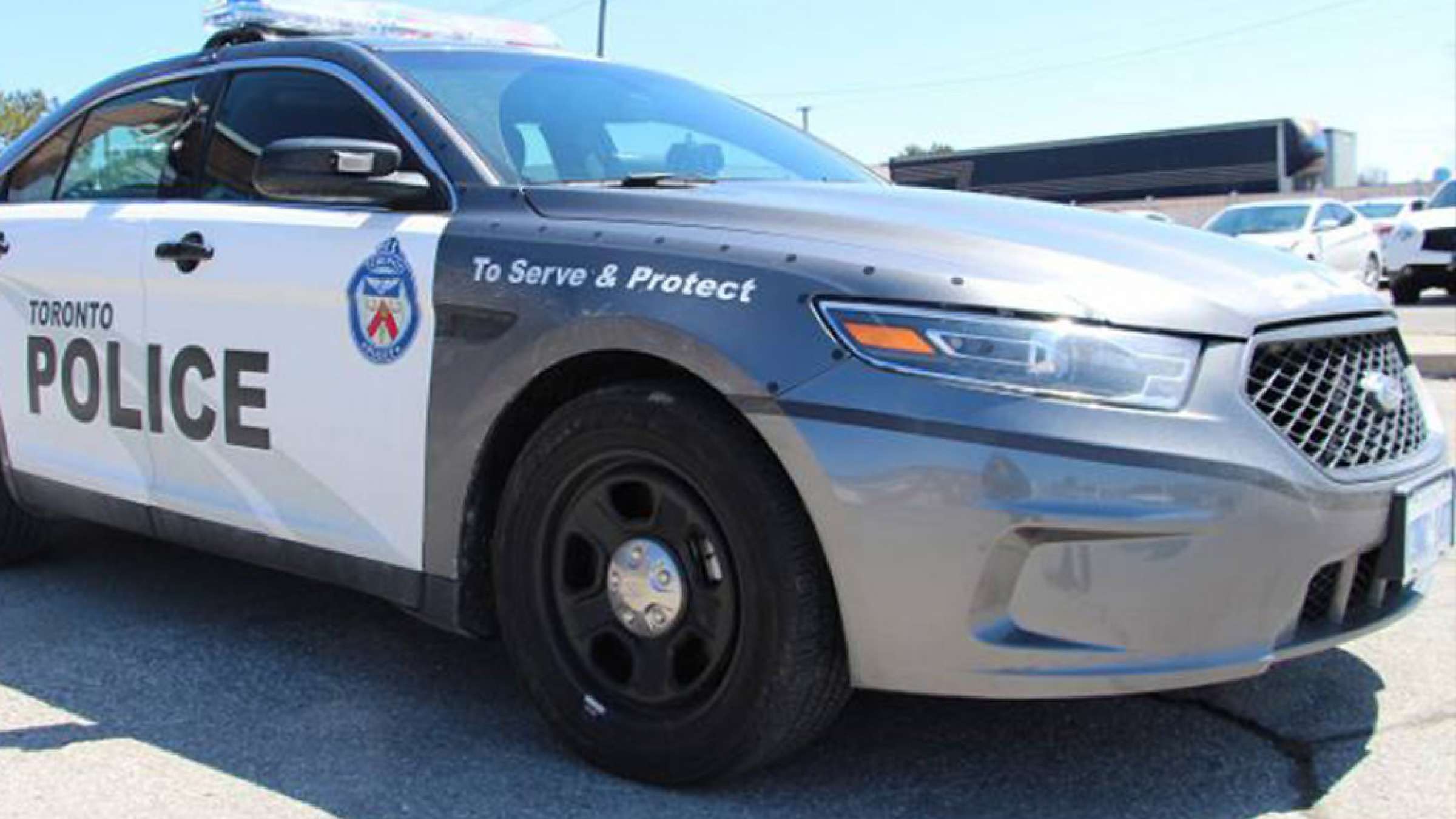 news-toronto-cop-theives news-toronto-cop-theives