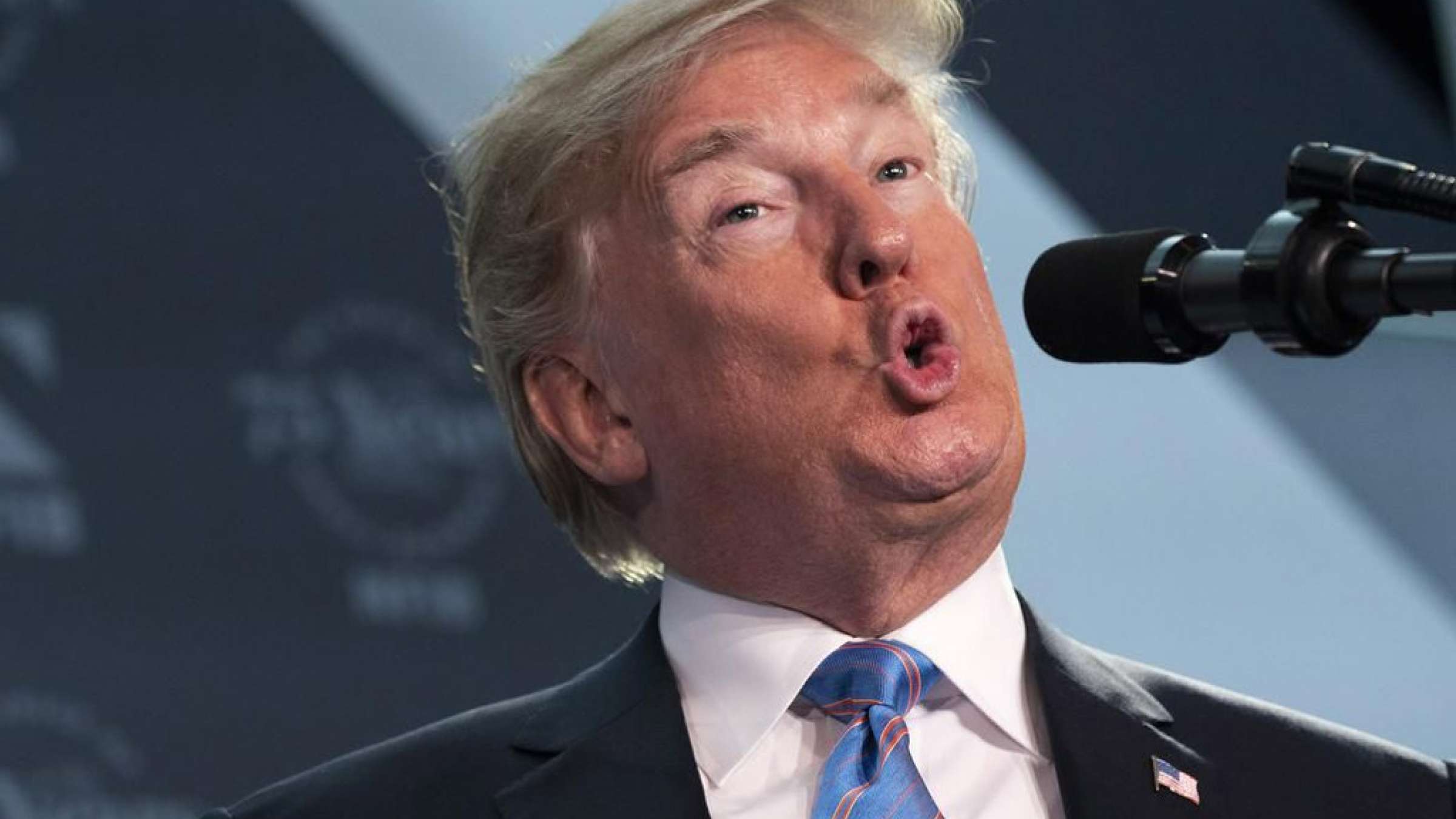 news-trump-canada-shoe news-trump-canada-shoe