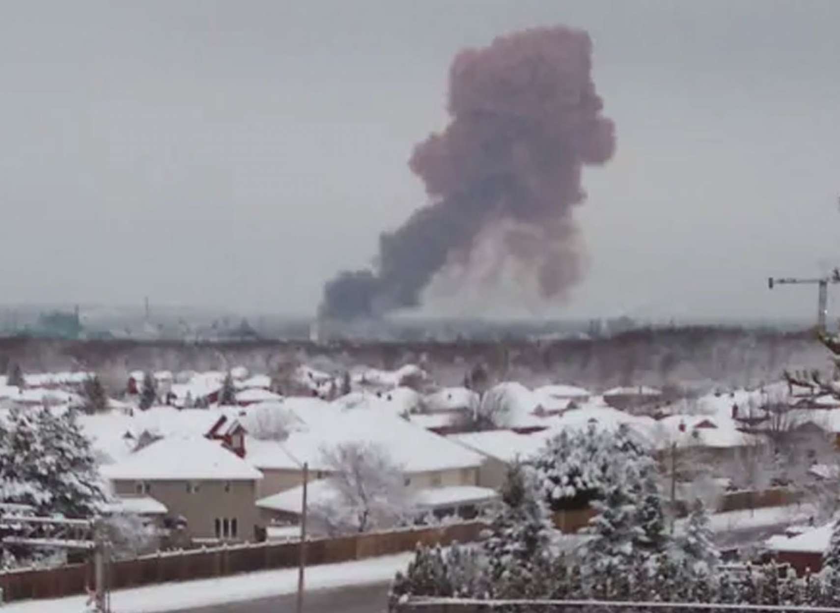 اخبار-تورنتو-انفجار-مهیب-در-کارخانه-فولاد-همیلتون-کانادا