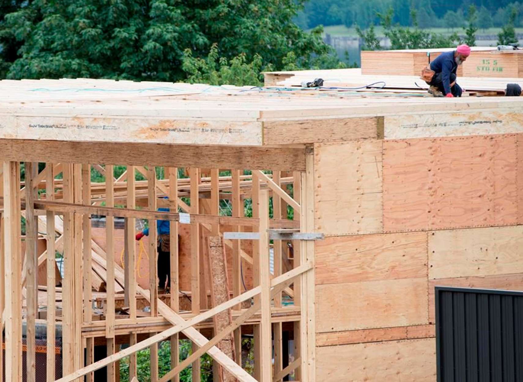 اخبار-تورنتو-ساخت‌وساز-خانه‌های-جدید-در-تورنتو-بالا-گرفت-نرخ-بهره-ثابت-ماند