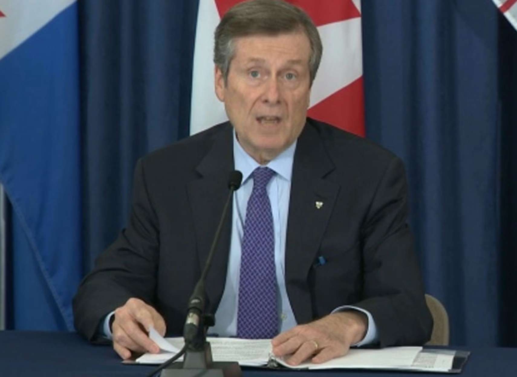 اخبار-تورنتو-نمی-گوئیم-همیشه-خانه-بمانید-می-گوئیم-فاصله-را-رعایت-کنید