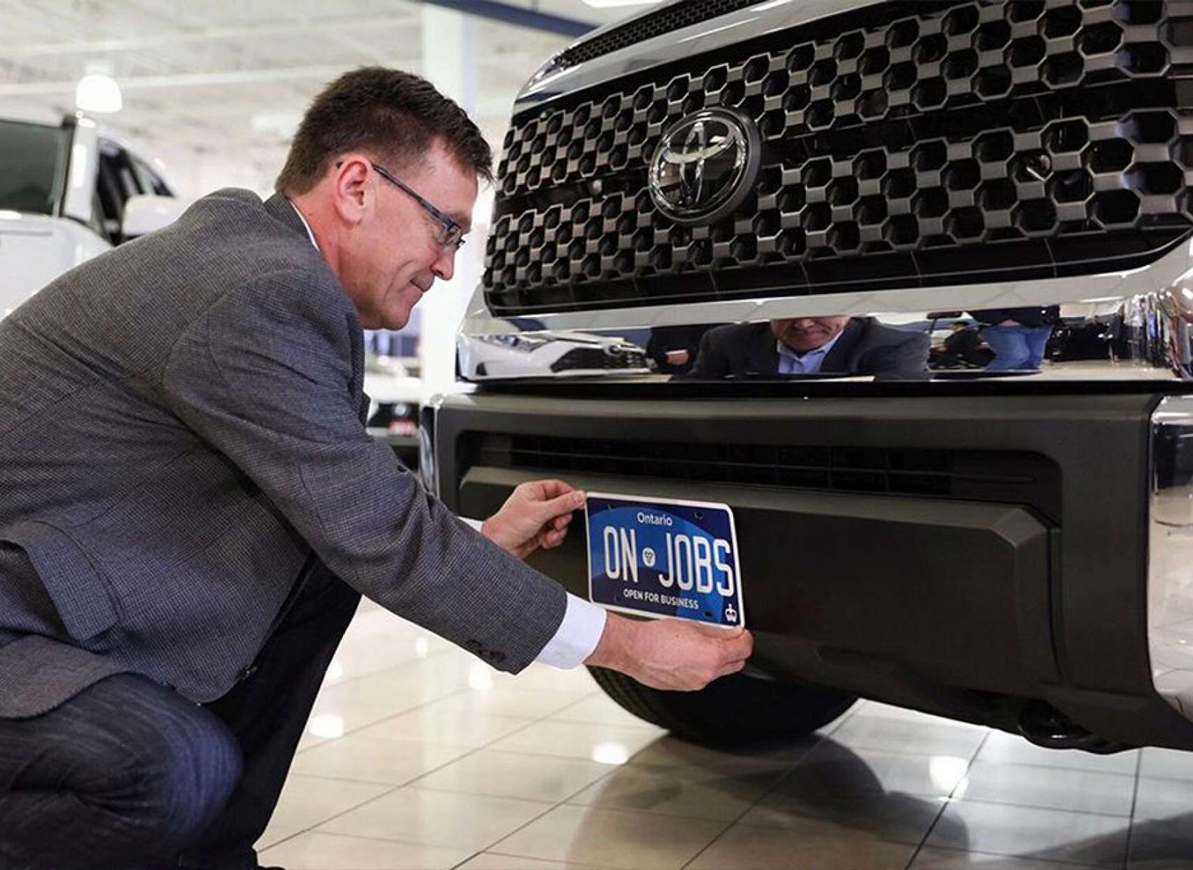 اخبار-تورنتو-پلاک-های-ناخوانای-جدید-انتاریو-تعویض-می-شوند