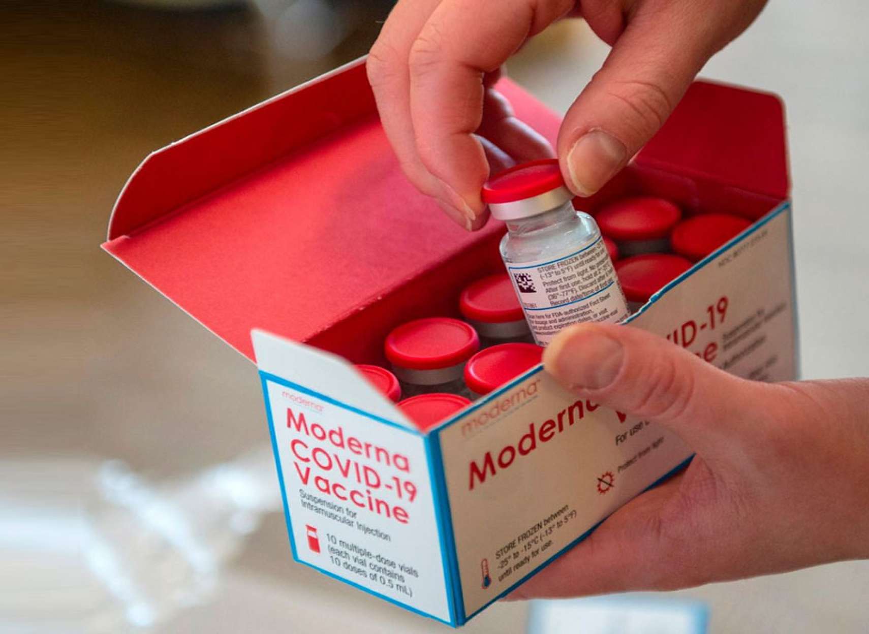 اخبار-کانادا-آیا-اکنون-چاله-واکسن-مُدرنا-کنده-می-شود