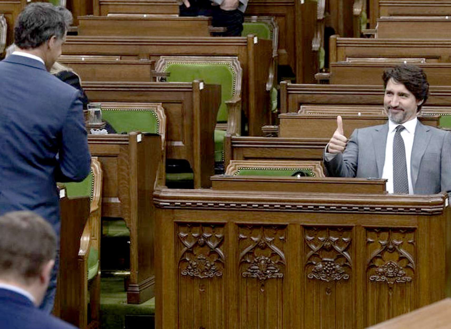 اخبار-کانادا-تصویب-کمک-9-میلیارد-دلاری-به-دانشجویان-در-مجلس-و-بده-بستان-های-مجلسی-ها