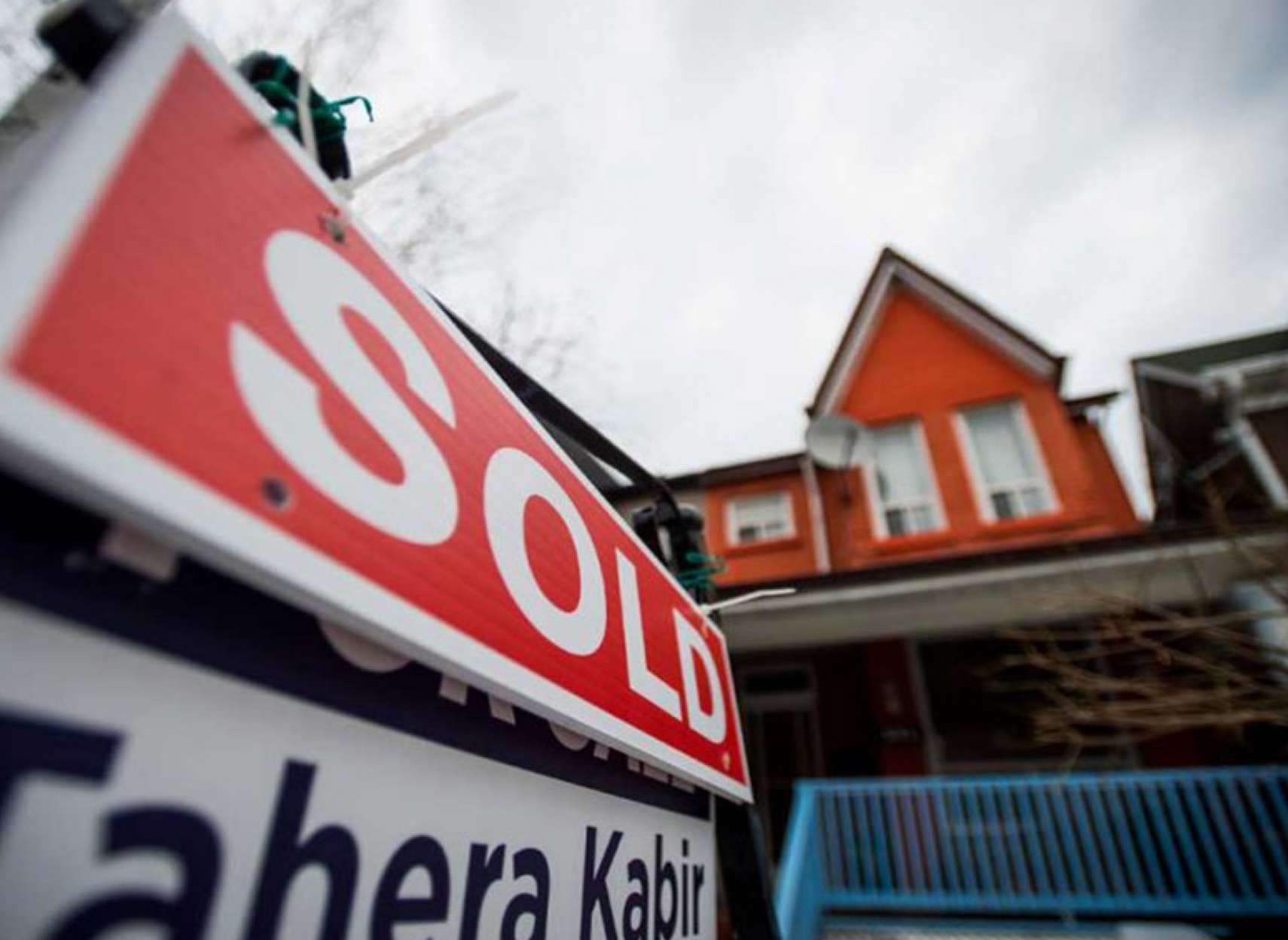 اخبار-کانادا-شاید-بتوانید-‌تا-6-ماه-وام-مسکن-خود-را-ندهید