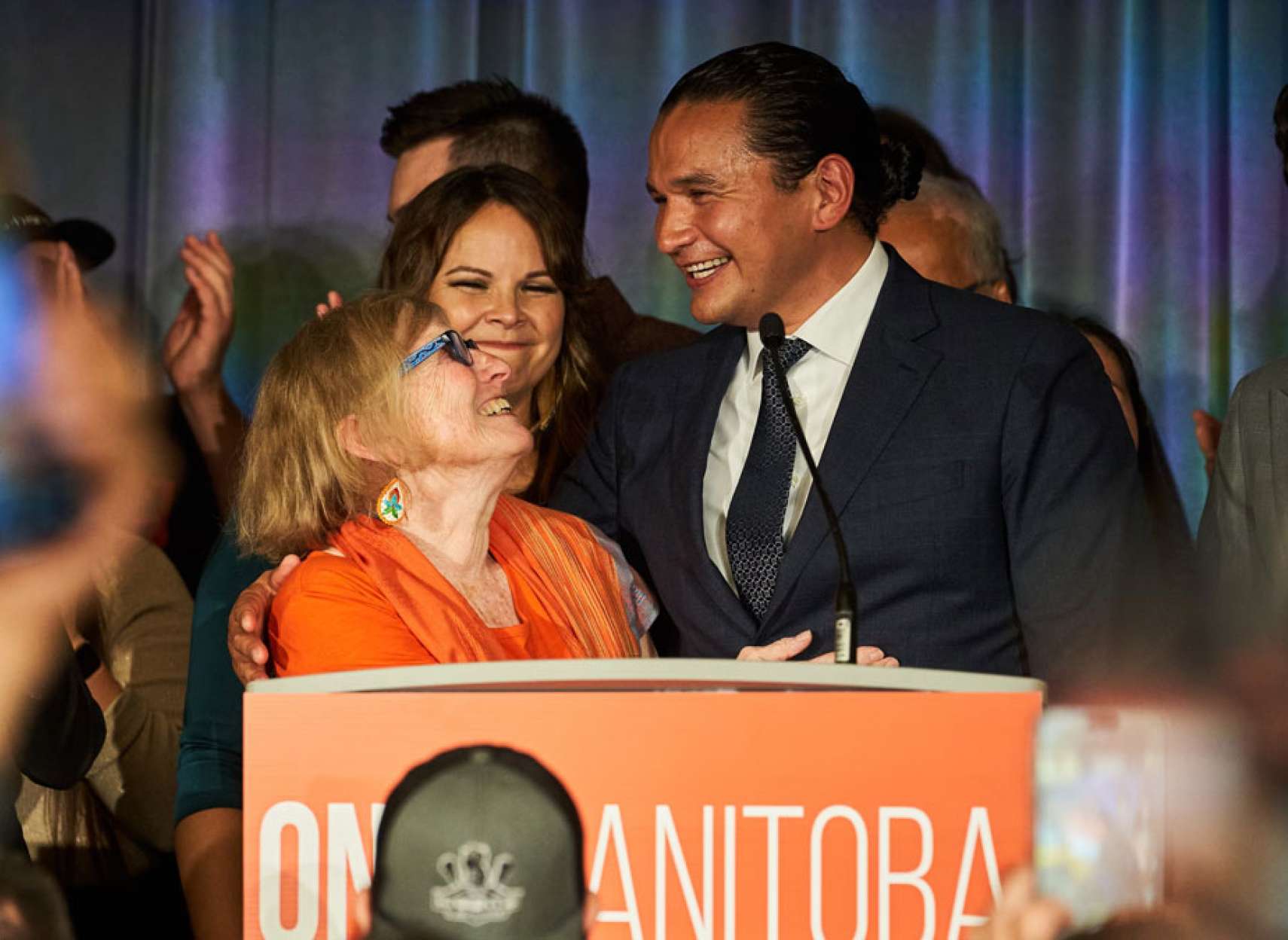 انتخابات-تاریخی-واب-کینیو-اولین-بومی-کانادایی-نخست-وزیر-استان-دولت-اکثریت-نیودموکرات