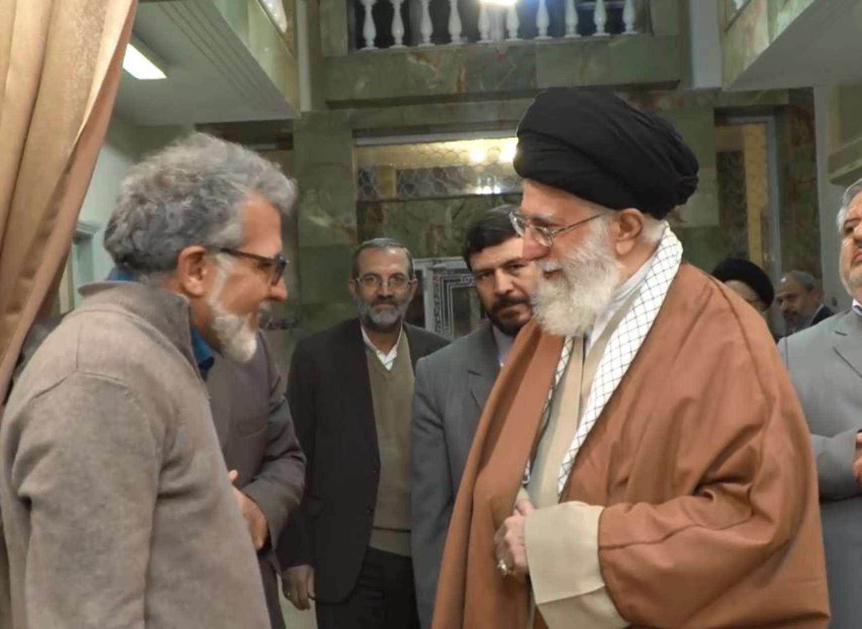 کنایه-رهبر-جمهوری-اسلامی-به-کارگردان-سینما-که-به-کانادا-آمده-بود-شنیده‌ام-کانادالیزه-شدی-بهروز- افخمی-در-کانادا-چه-کار-داشت