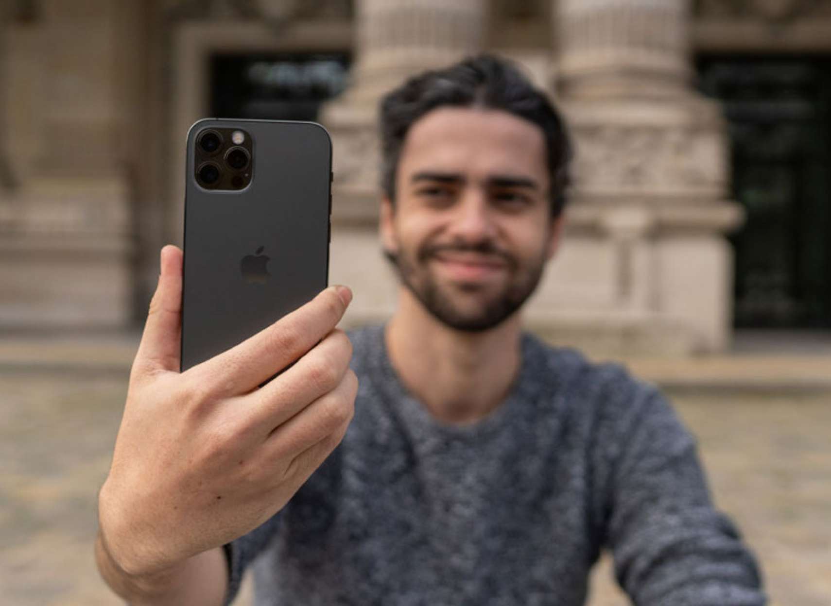 خبر-آمریکا-شنود-اپل-از-دو-نماینده-دموکرات-مجلس-آمریکا-به-نفع-ترامپ