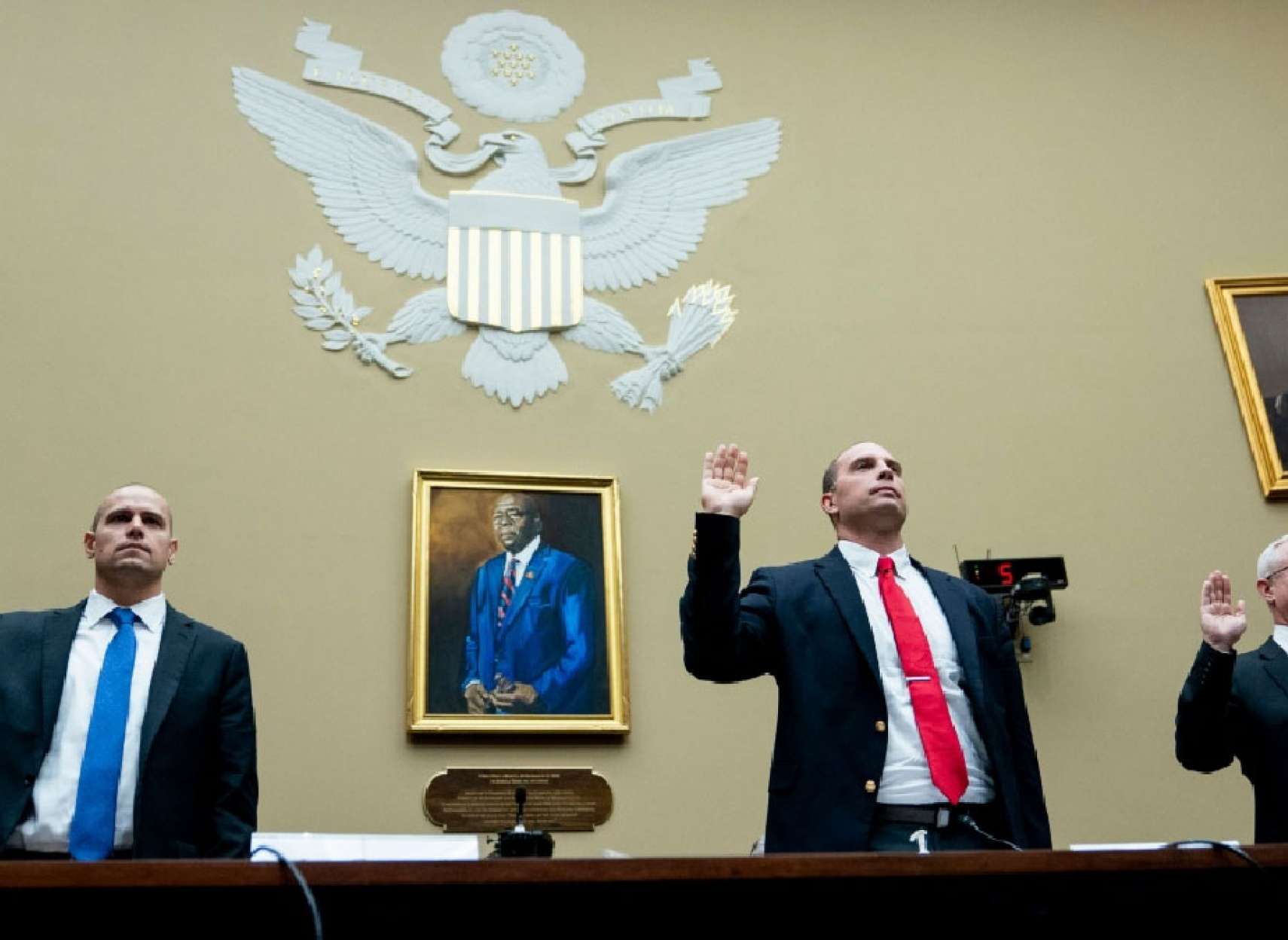 خبر-آمریکا-شهادت-افسر-پنتاگون-نیروی-هوایی-مجلس-دولت-لاپوشانی-بشقاب-پرنده-موجود-فضایی-انسان-دروغ