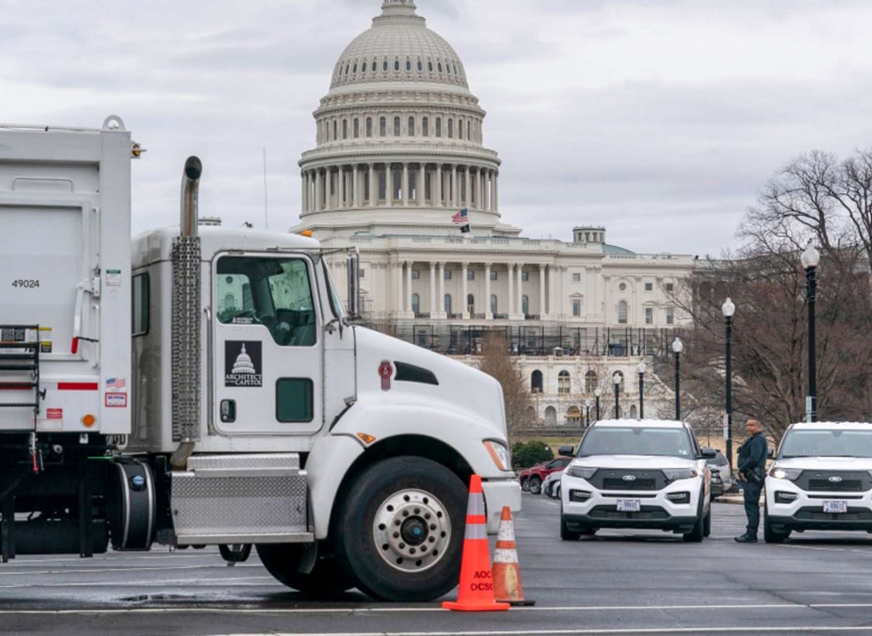 خبر-آمریکا-صدها-کامیون-کاروان-مردمی-به-واشنگتن-پایتخت-آمریکا-رسیده-آنرا-محاصره-کردند