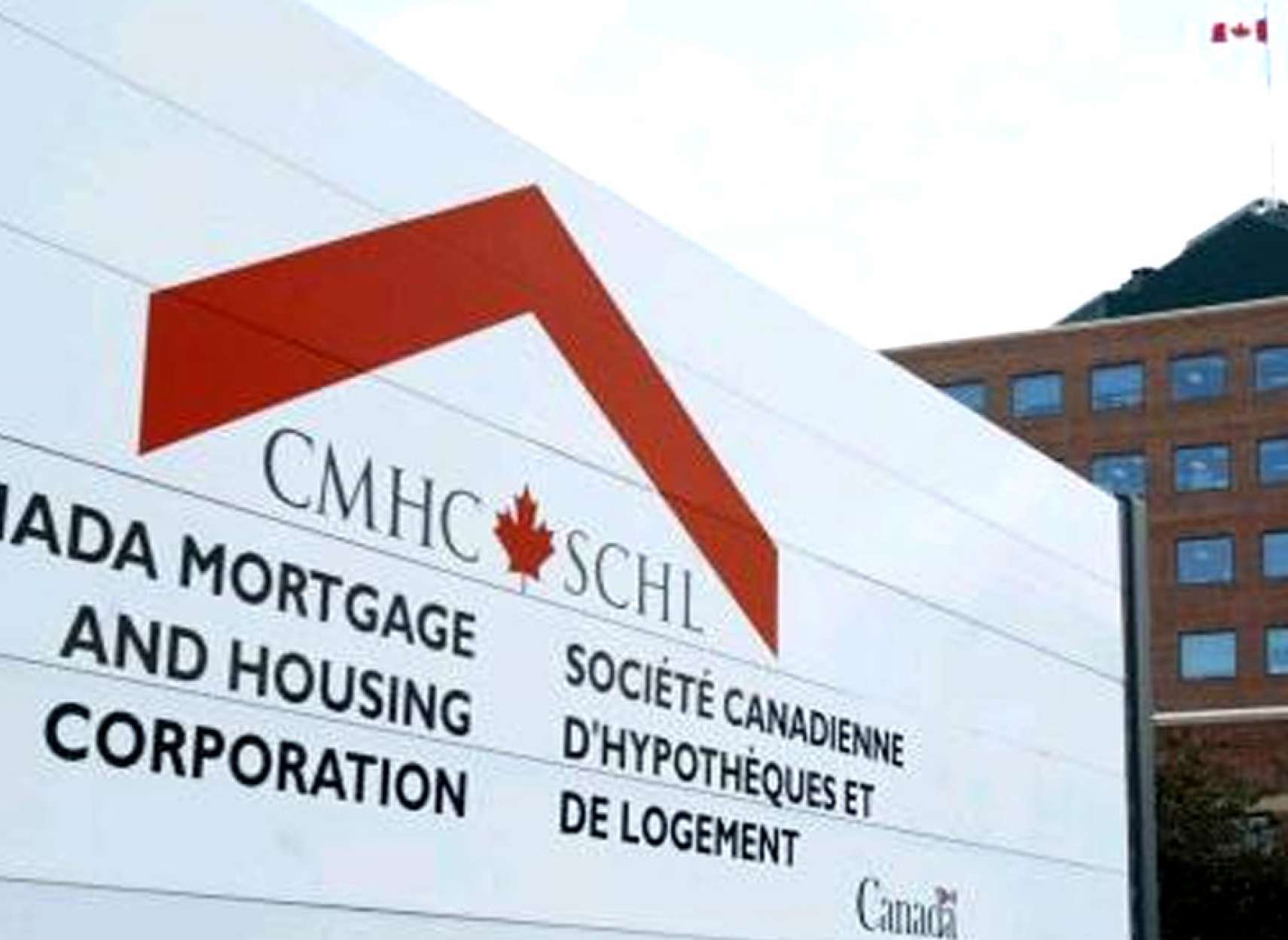 خبر-اقتصادی-شرکت-بیمه-وام-مسکن-کانادا-وضعیت-مسکن-بانک-مرکزی-۸۸-بیلیون-دلار-ضرر