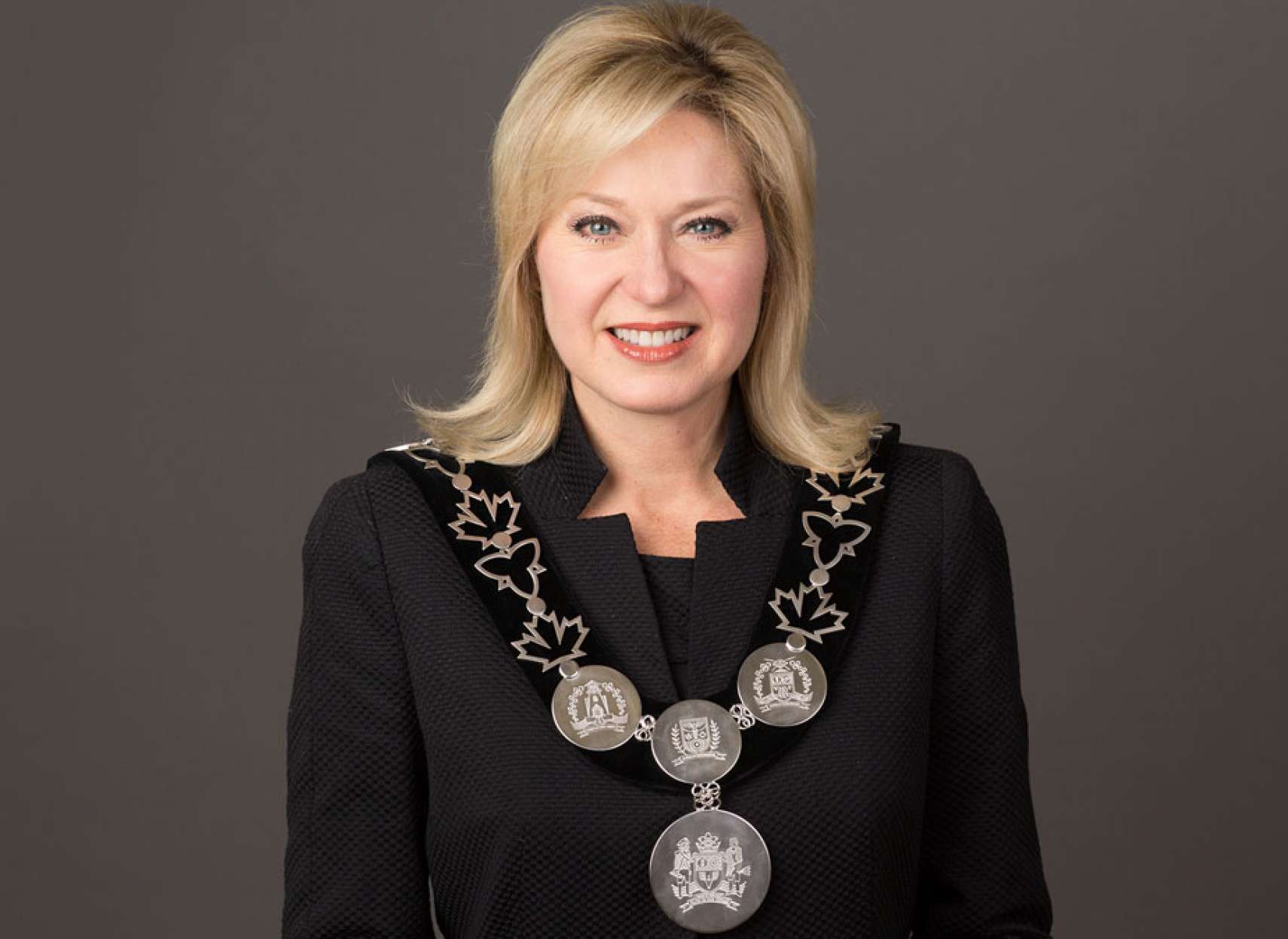 خبر-تورنتو-بانی-کرامبی-شهردار-می-سی-ساگا-نامزد-رهبری-حزب-لیبرال-انتاریو