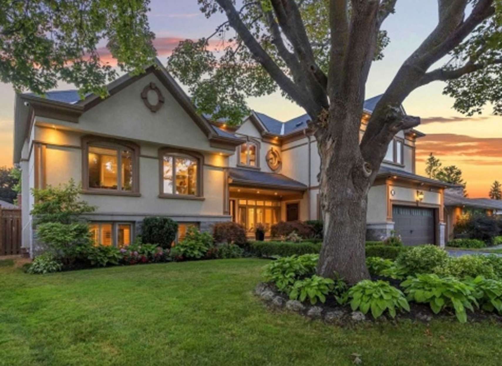 خبر-تورنتو-خانه-داگ-فورد-نخست-وزیر-انتاریو-عکس-داخل-خارج-فروش-۳۲-میلیون-دلار-بازار