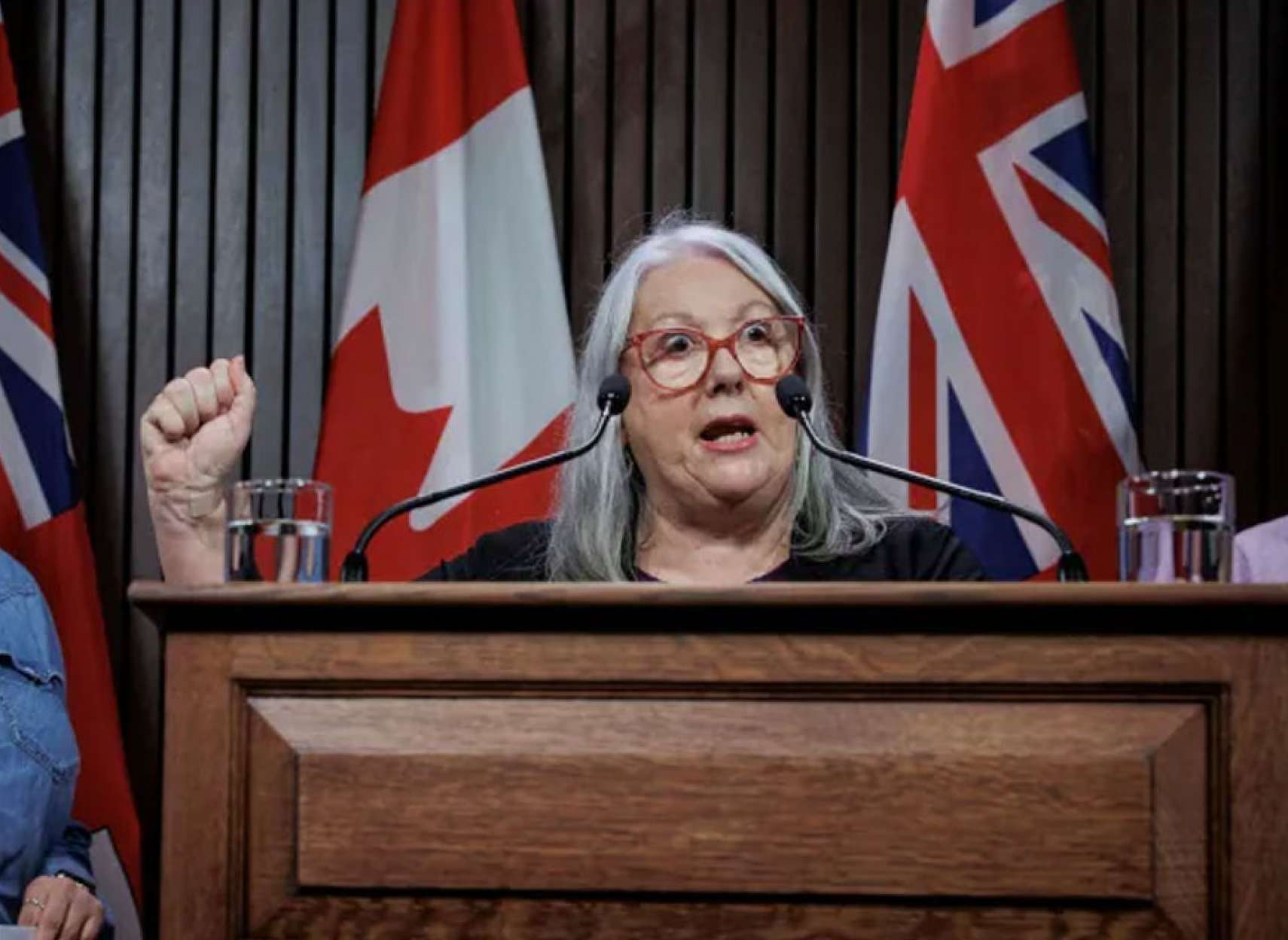 خبر-تورنتو-دولت-انتاریو-تغییر-قانون-اعتصاب-کارمندان-آموزش-پرورش-غیرقانونی