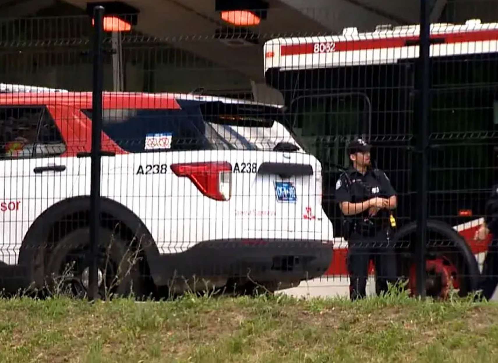 خبر-تورنتو-یک-مرد-۳۵-ساله-یک-زن-۲۰-ساله-را-در-متروی-تورنتو-به-آتش-کشید