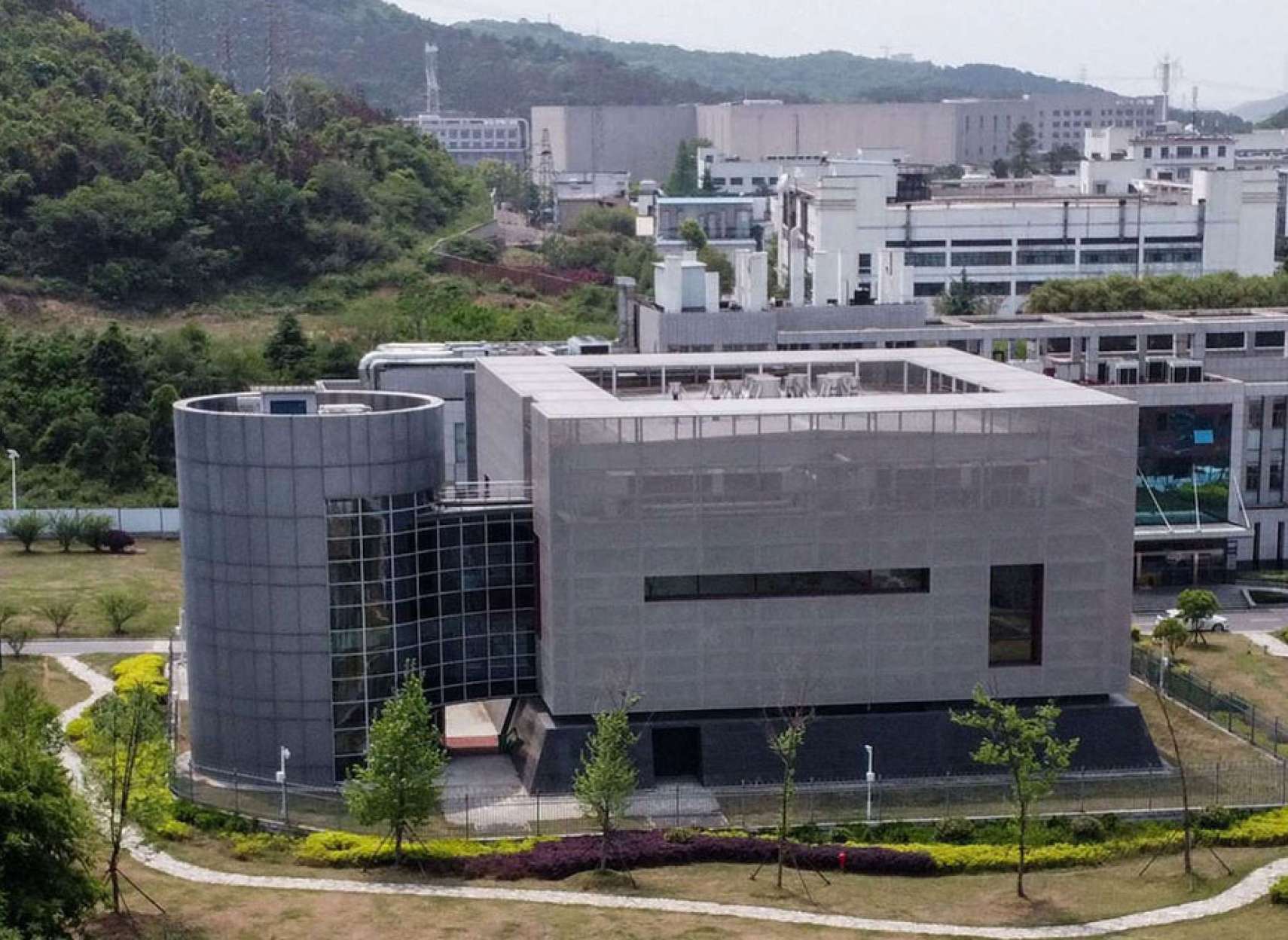 خبر-جهان-سازمان-بهداشت-جهانی-برای-دومین-بار-به-ظن-نشت-کرونا-از-آزمایشگاه-ووهان-به-چین-می-رود