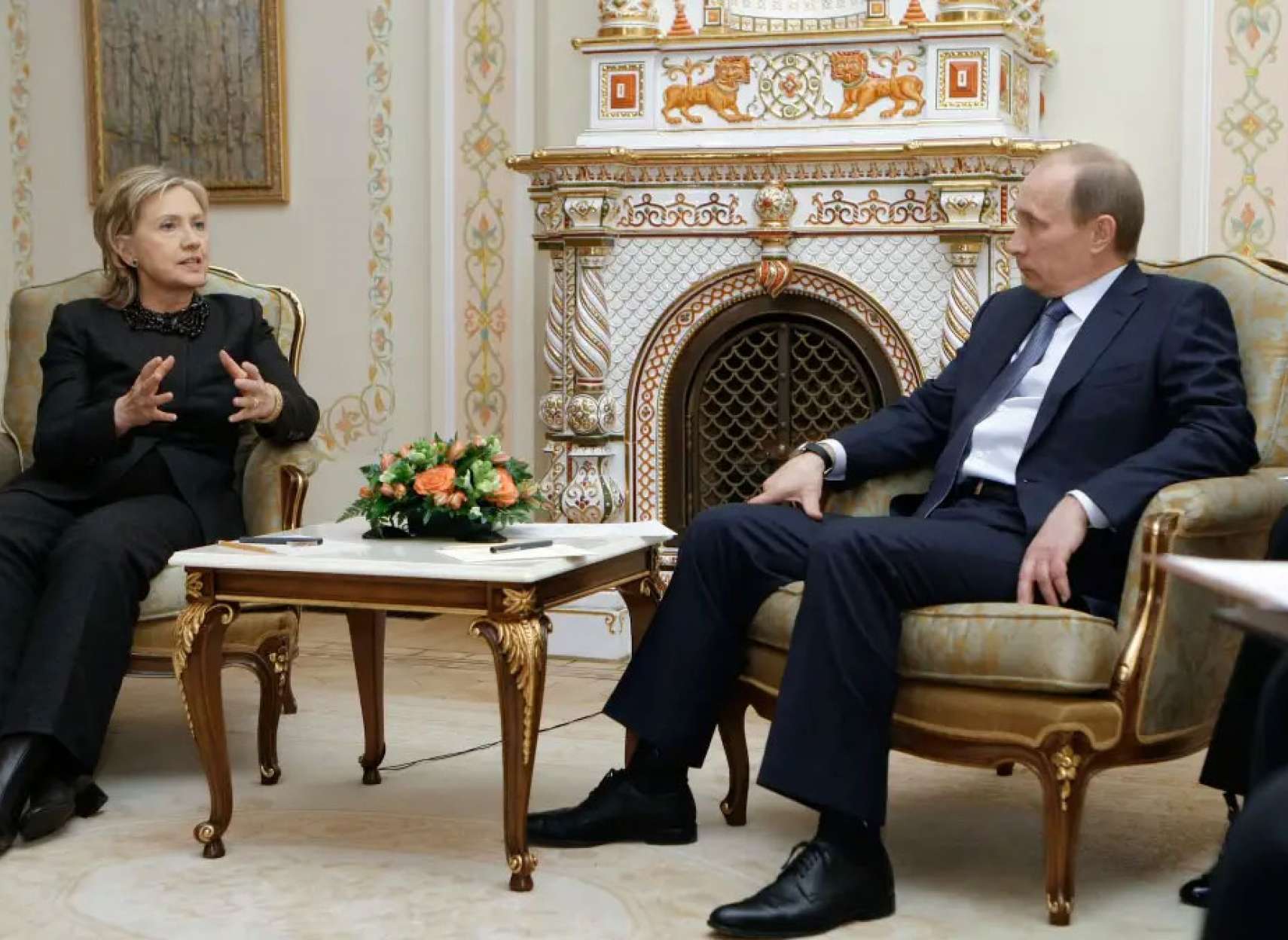 خبر-جهان-هیلاری-کلینتون-پوتین-در-جلسات-با-من-بسیار-جنسی-رفتار-می-کرد